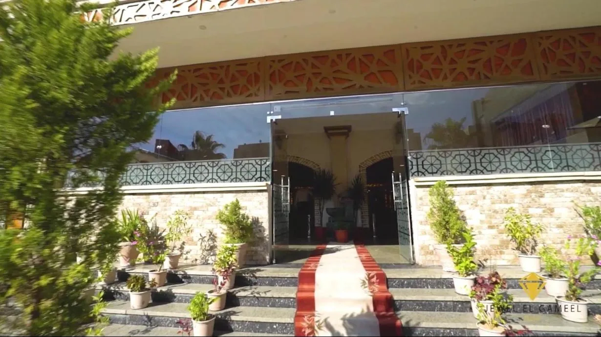 Facade/entrance in Jewel Gameel appartement