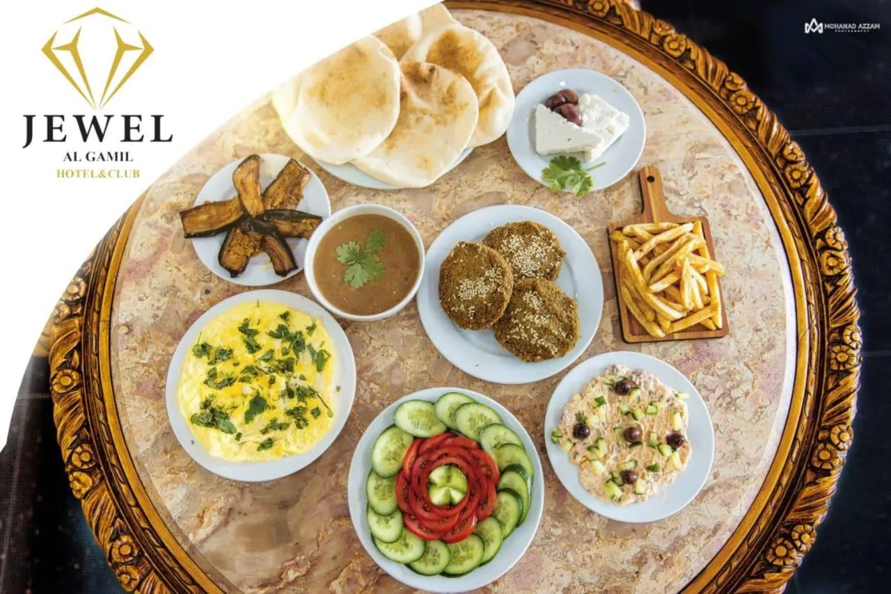 Restaurant/places to eat in Jewel Gameel appartement