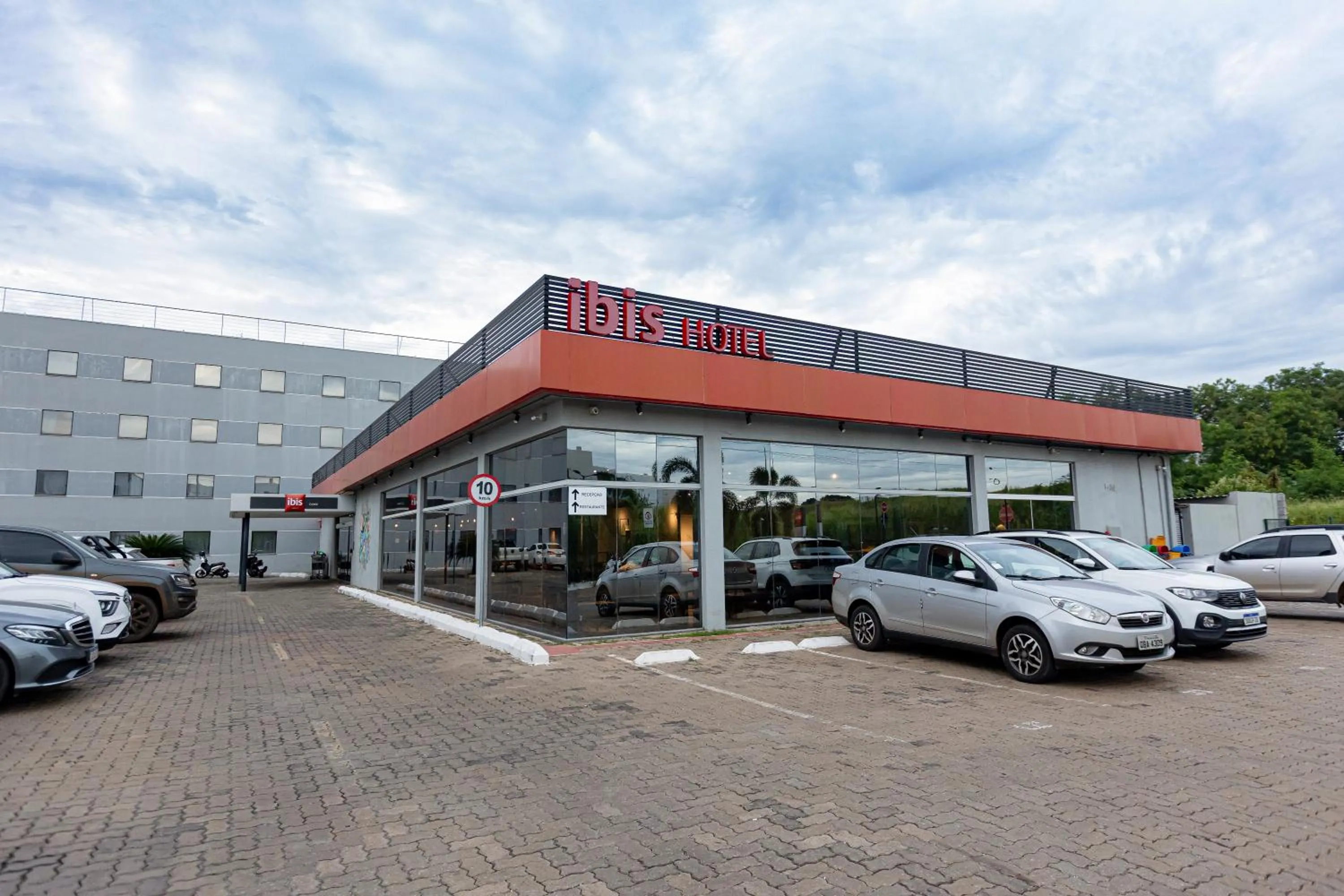 ibis Cuiaba Shopping