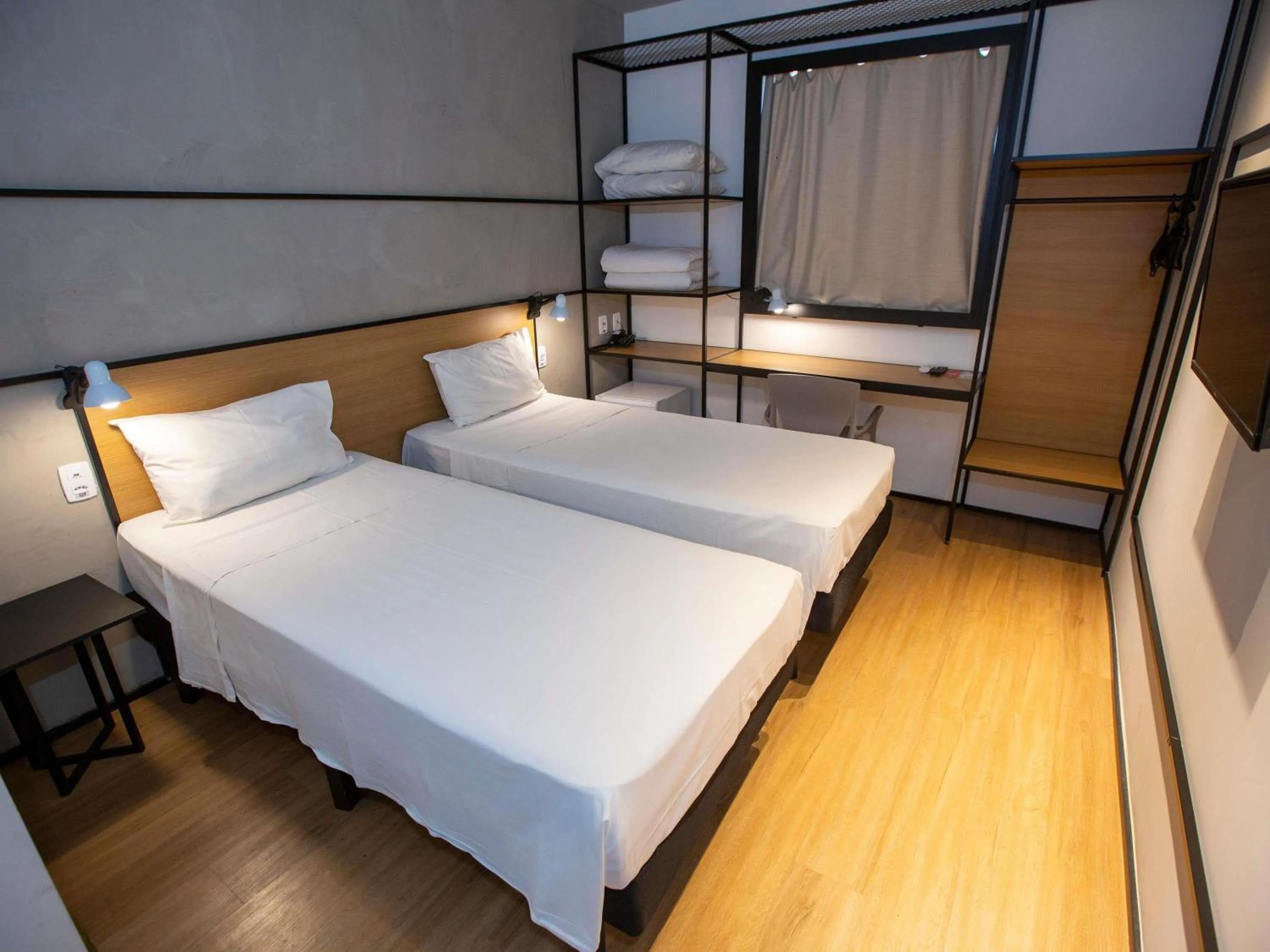 Bedroom, Bed in ibis Cuiaba Shopping