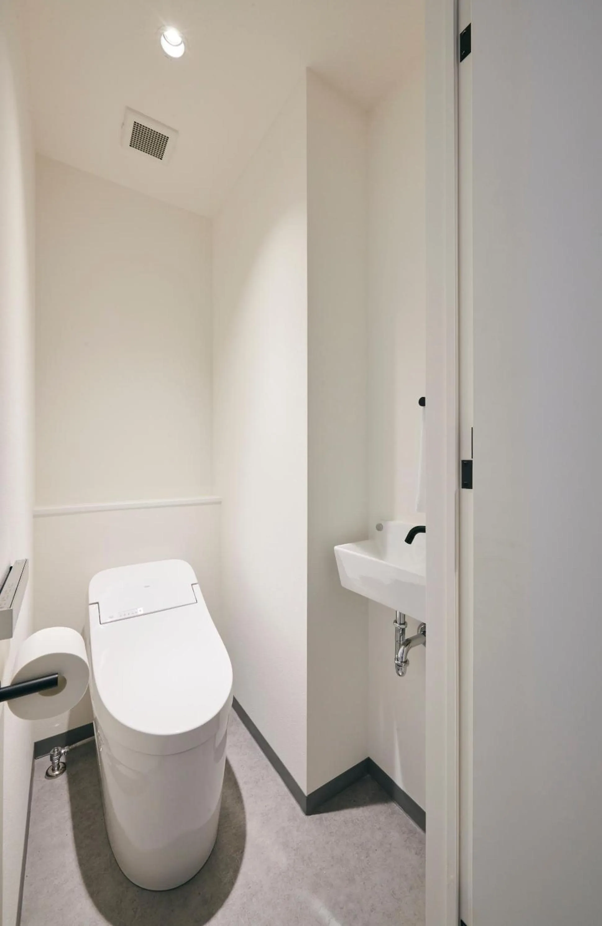 Toilet in ibis Styles Nagoya