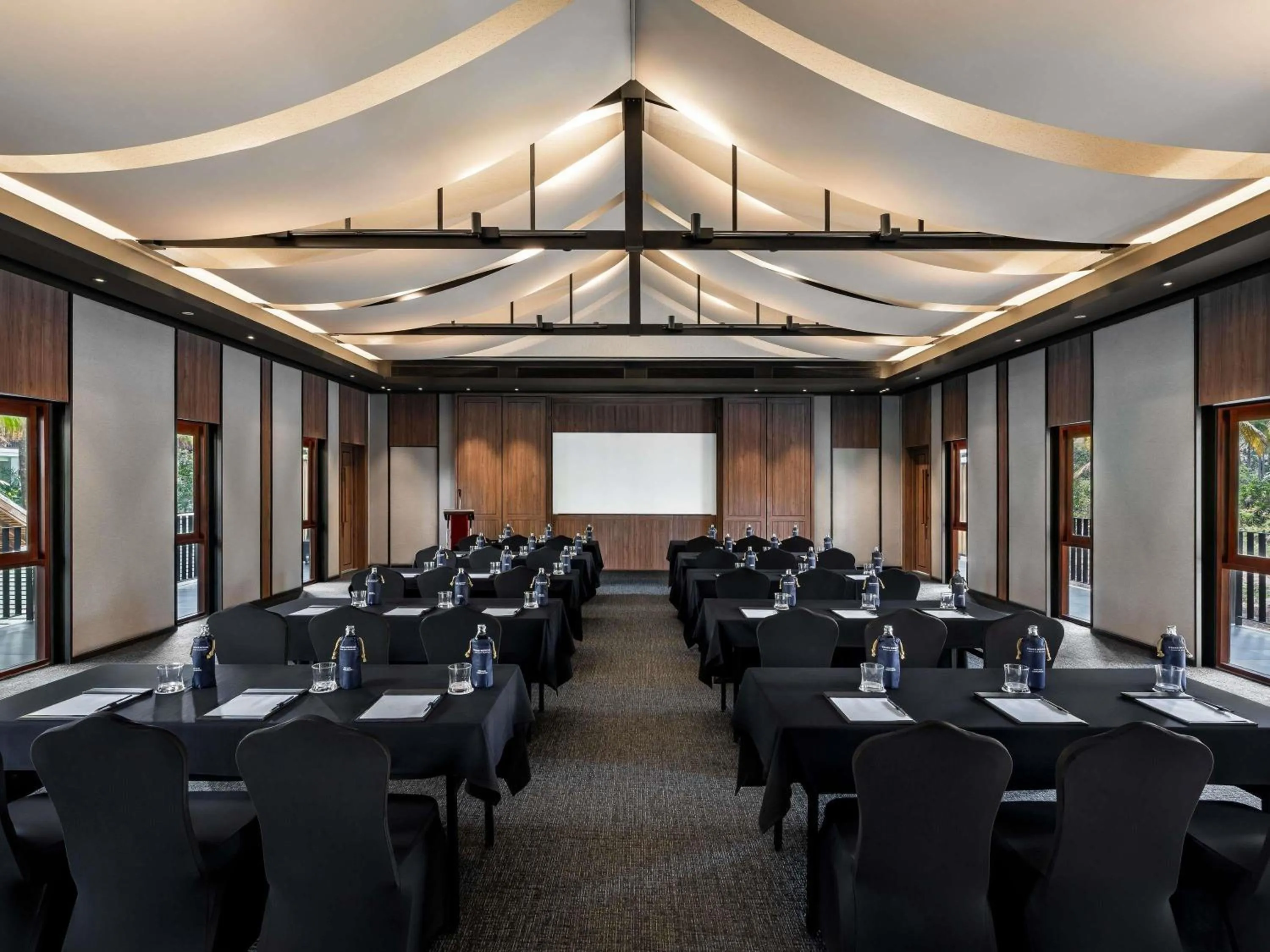 Meeting/conference room in Grand Mercure Khao Lak Bangsak
