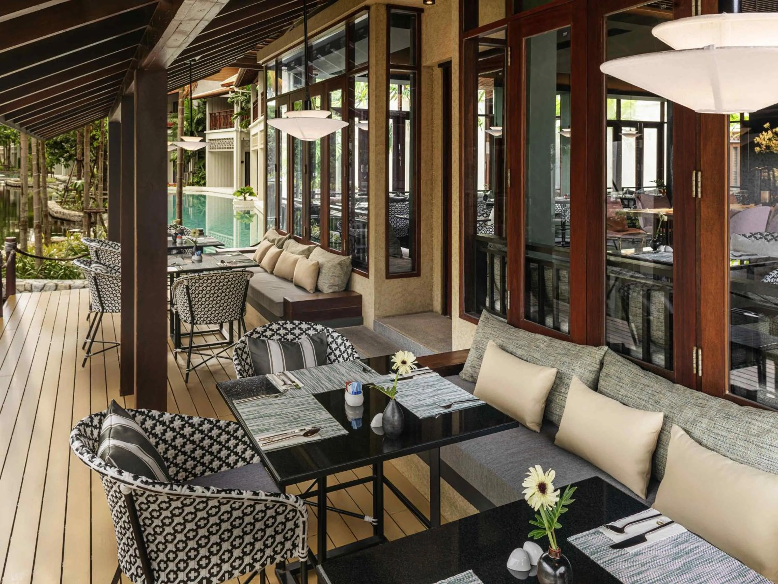 Restaurant/places to eat in Grand Mercure Khao Lak Bangsak