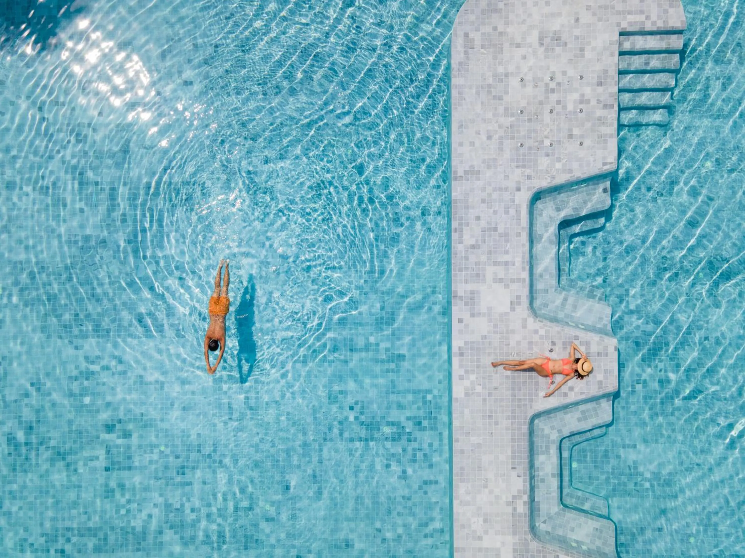 Swimming pool in Grand Mercure Khao Lak Bangsak