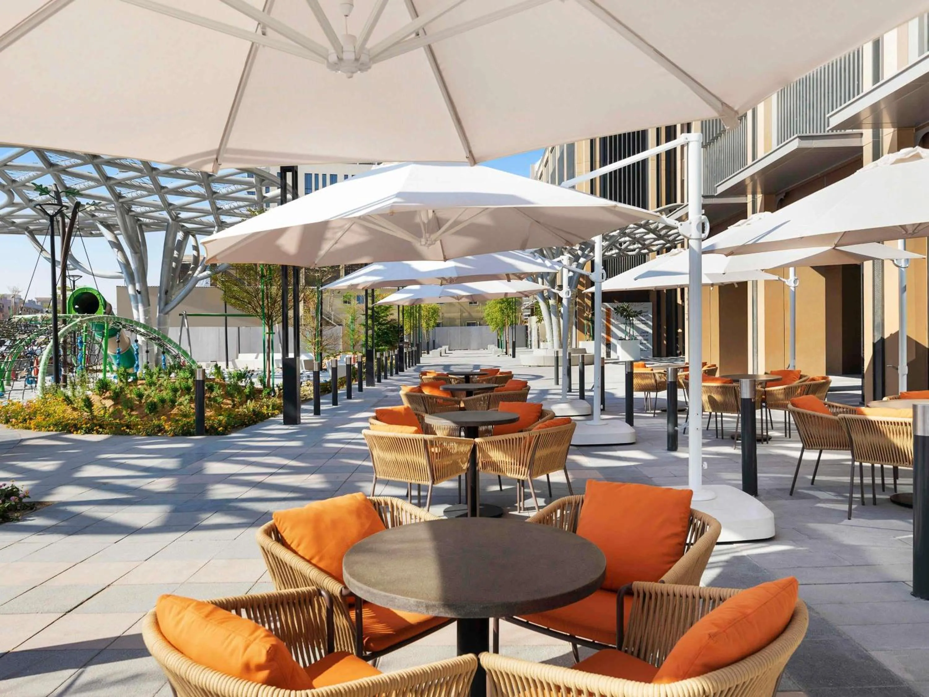 Restaurant/places to eat in Aparthotel Adagio Dubai Deira