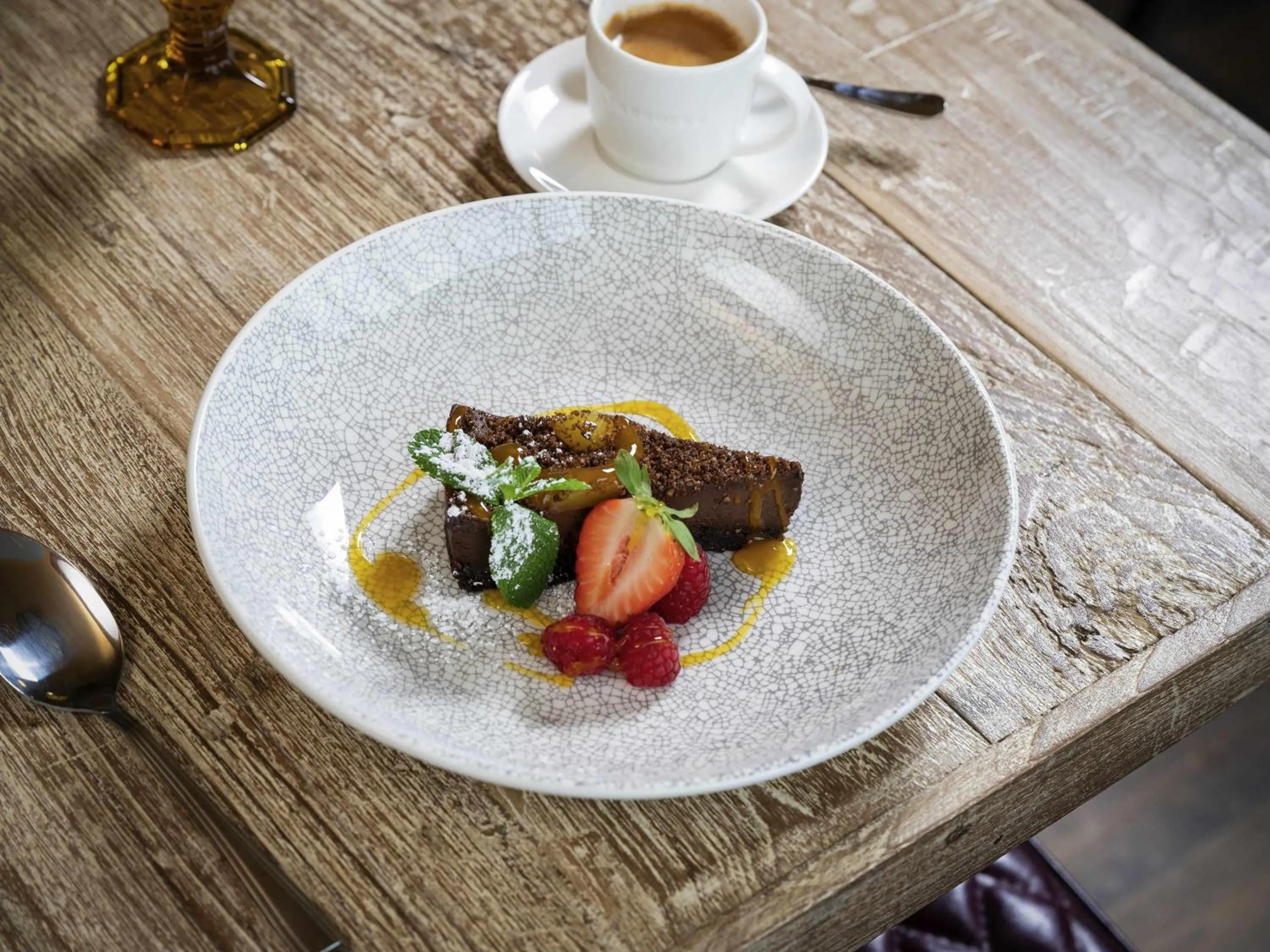 Restaurant/places to eat in ibis Bridgwater, M5 Jct23