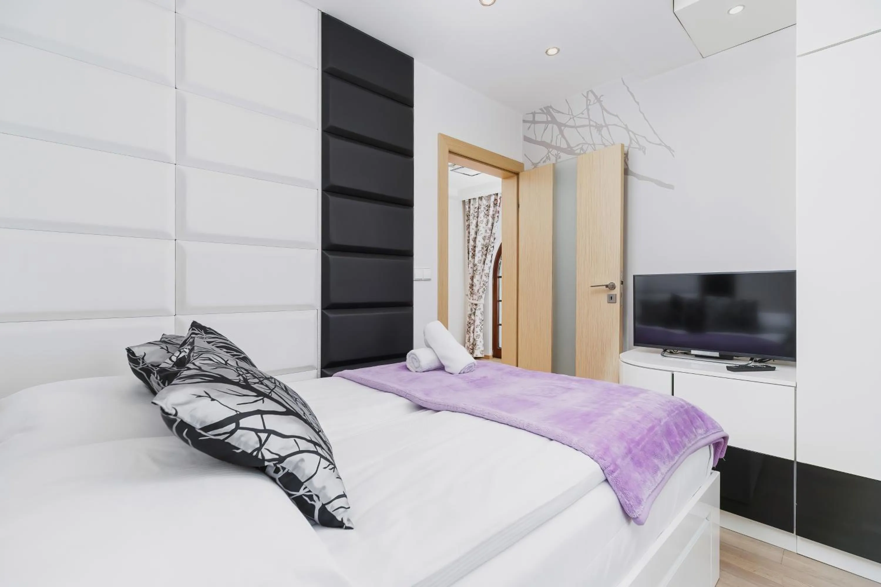 Bedroom, Bed in Apartament Neapol Rezydencja Sienkiewicza by Noclegi Renters