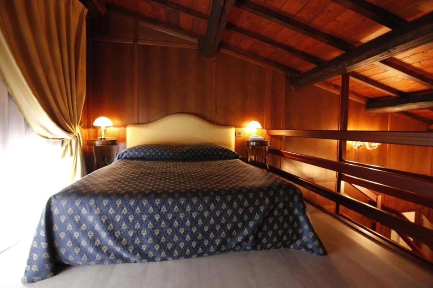 Bedroom in Residence Villa La Fornacina