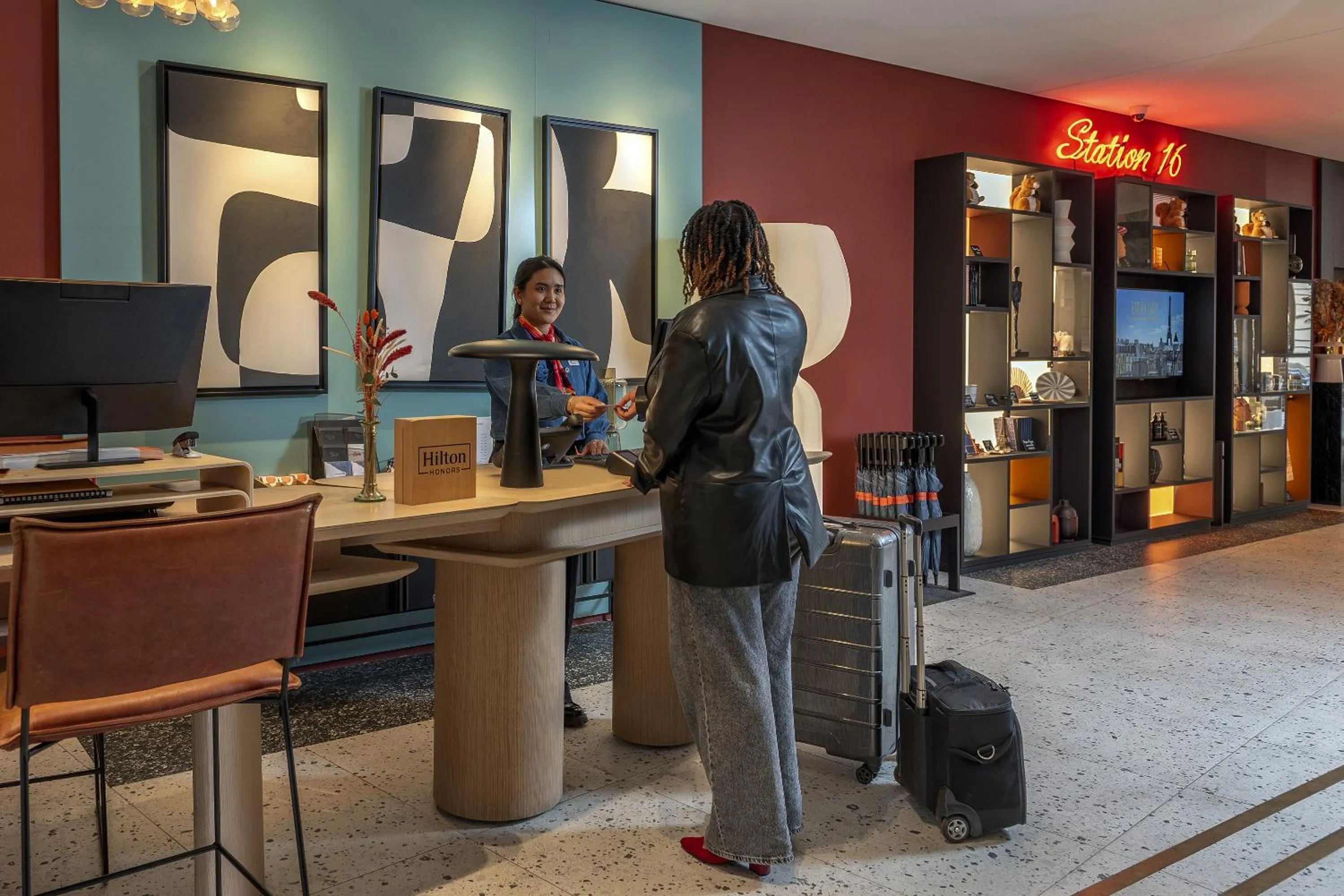 Lobby or reception in Canopy By Hilton Paris Eiffel Tower
