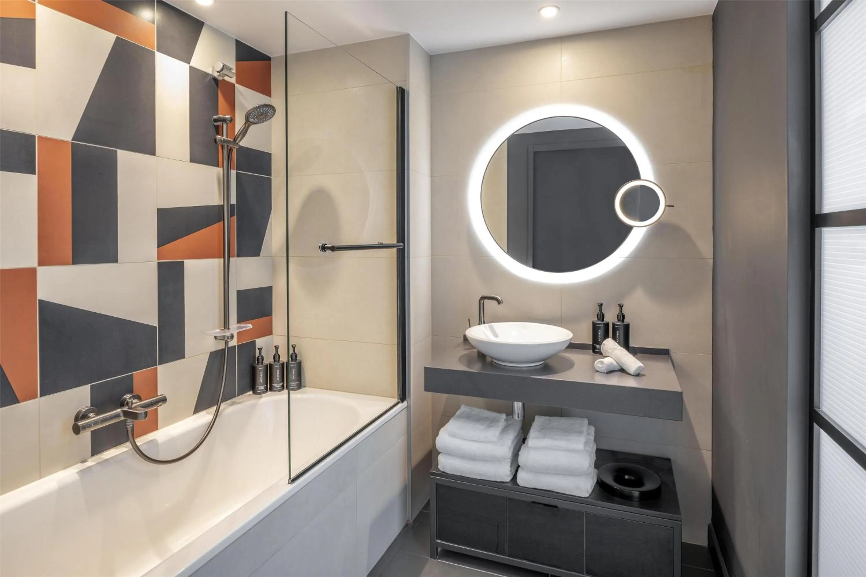 Bathroom in Canopy By Hilton Paris Eiffel Tower