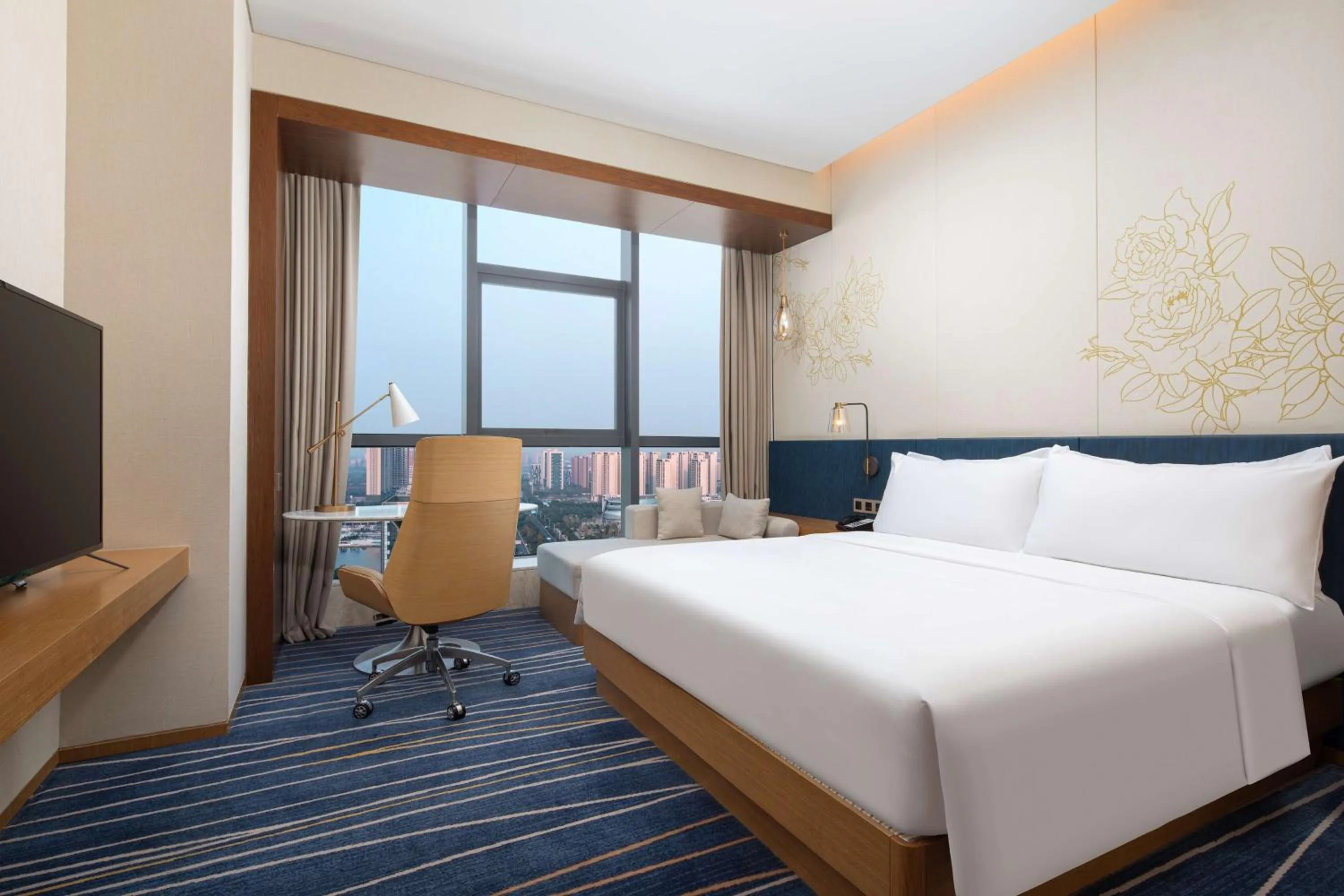 Bedroom, Bed in Hilton Garden Inn Zibo Zhangdian