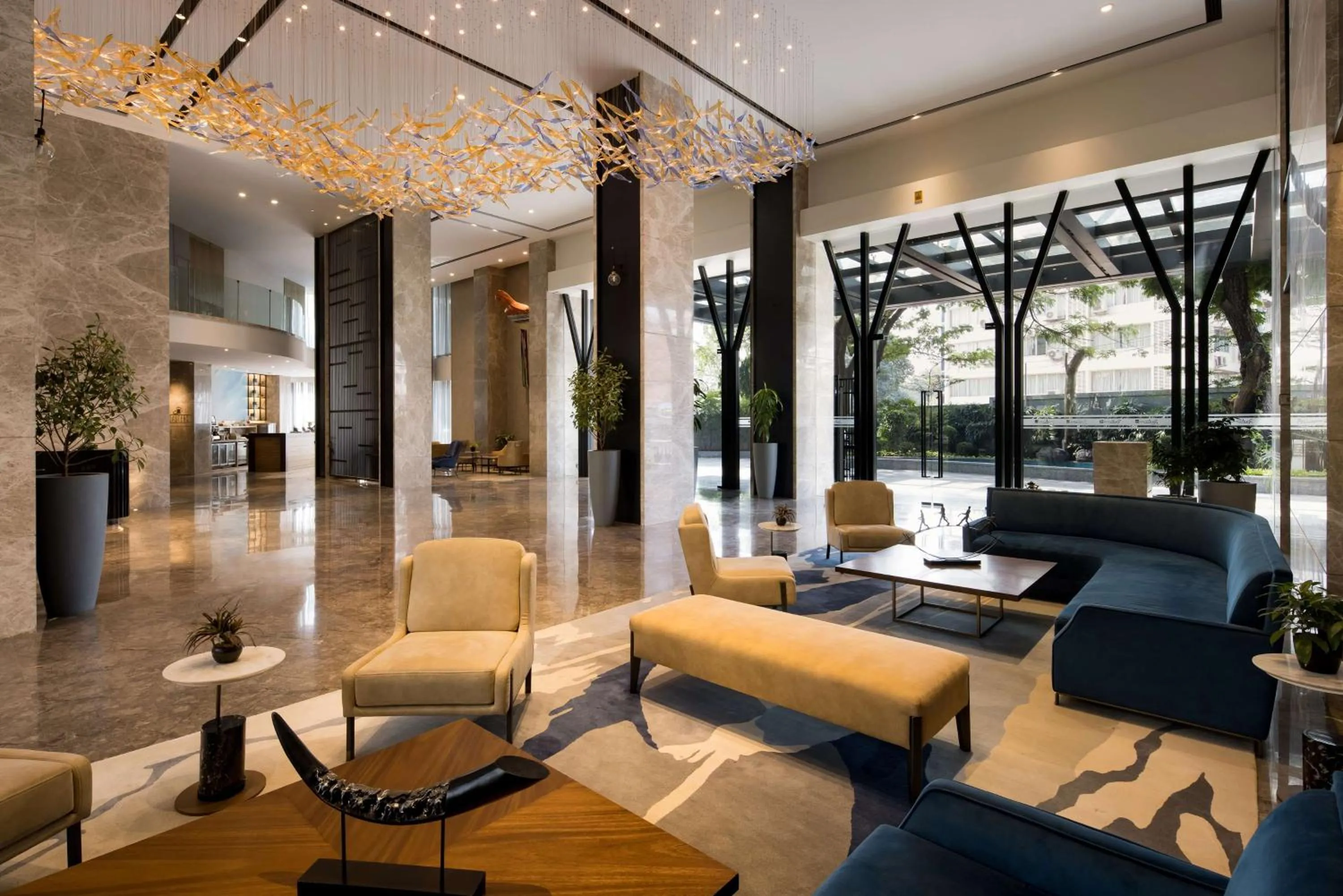 Lobby or reception in Radisson Blu Mumbai International Airport