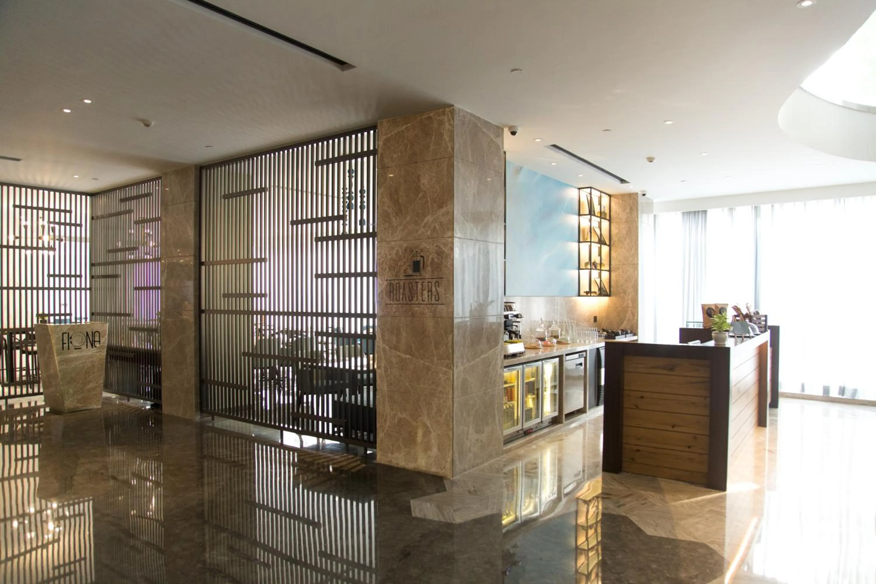 Restaurant/places to eat in Radisson Blu Mumbai International Airport