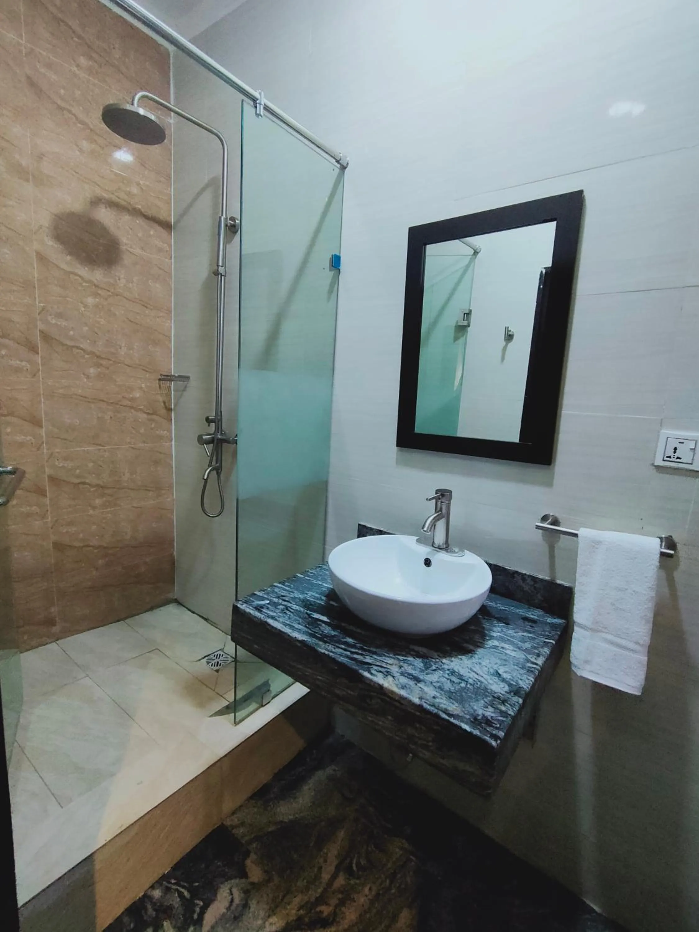 Bathroom in Residency Hotel Lagos Airport