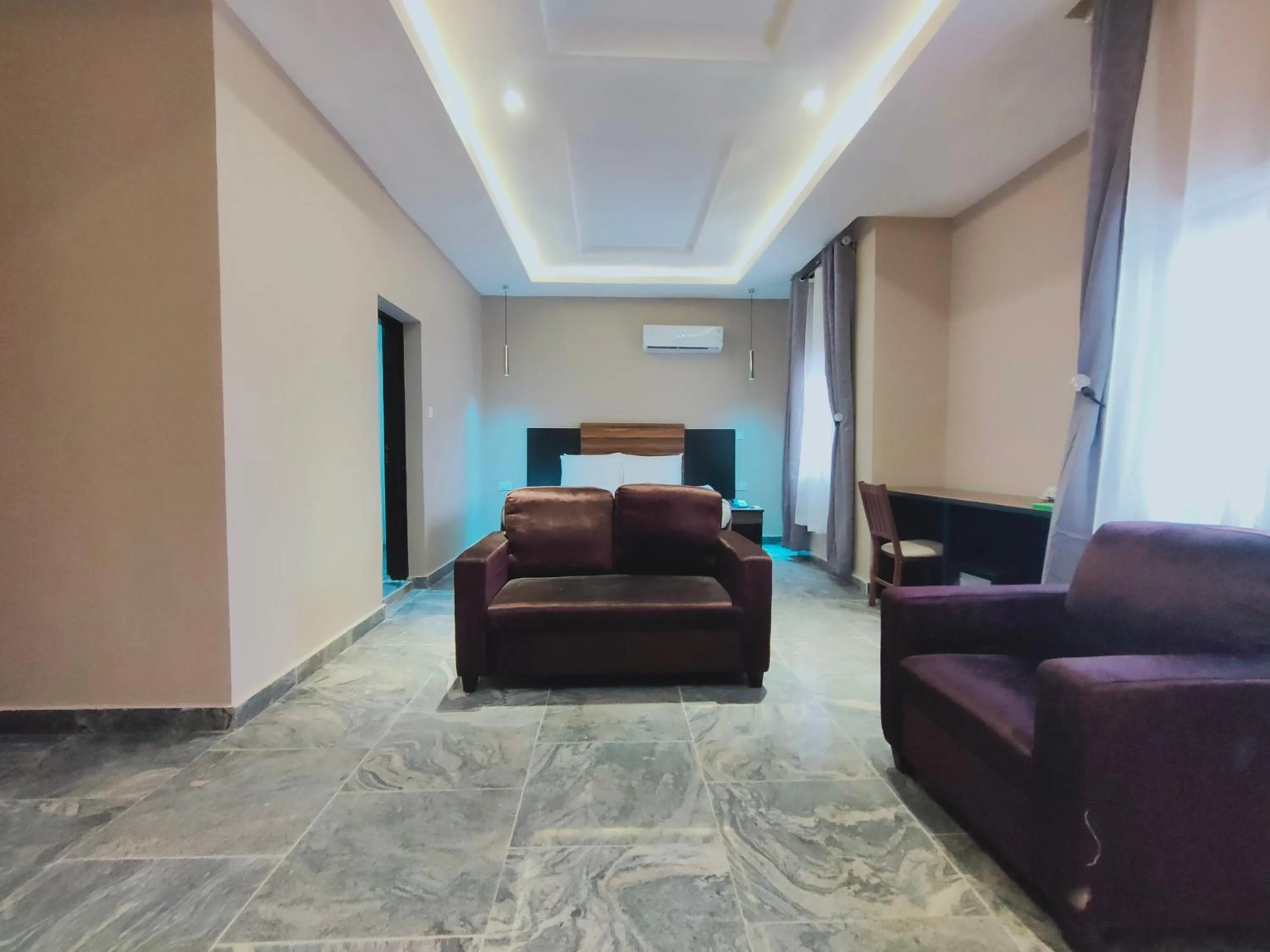 Bed in Residency Hotel Lagos Airport