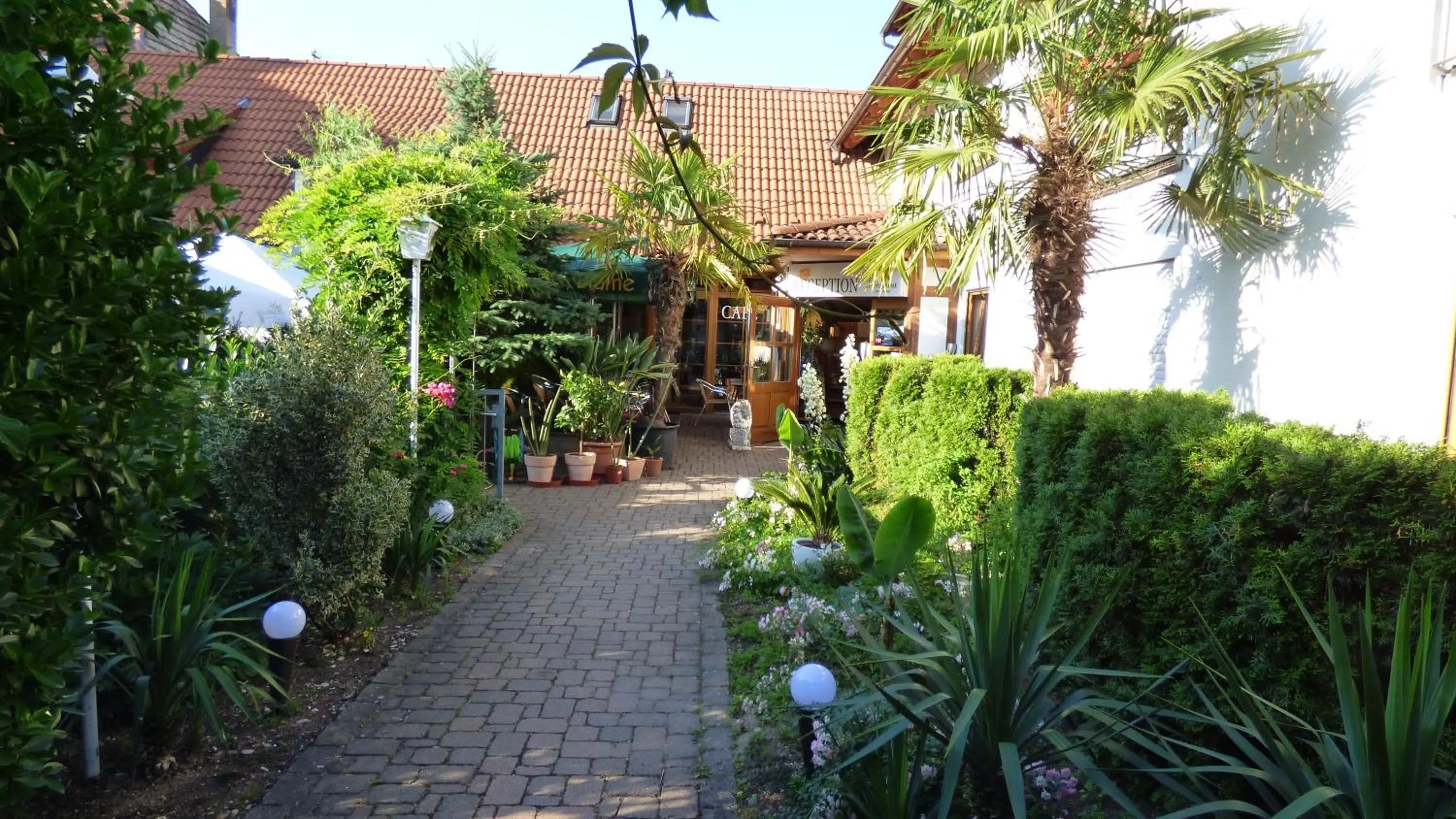 Facade/entrance in Hotel Blume