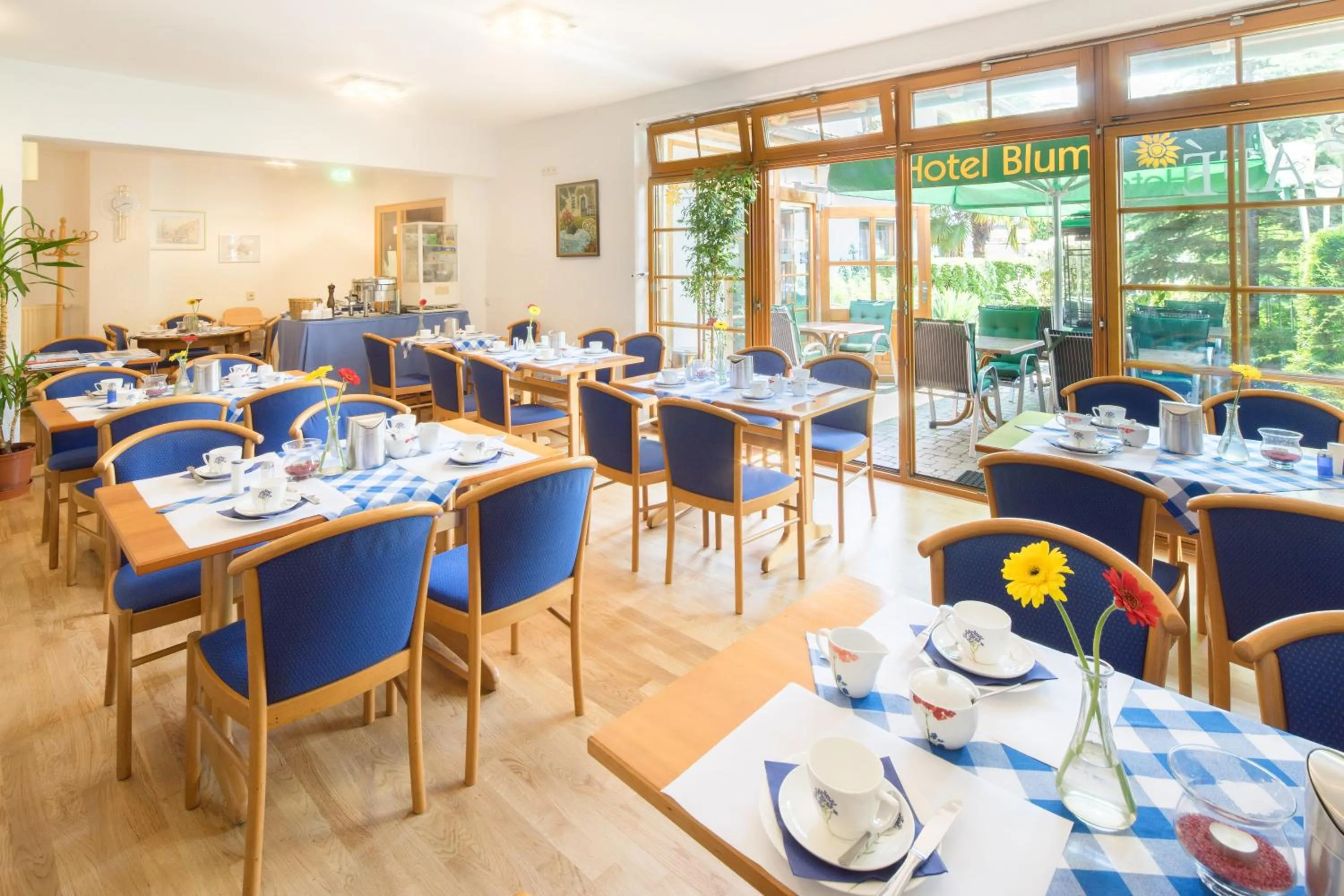 Restaurant/places to eat in Hotel Blume