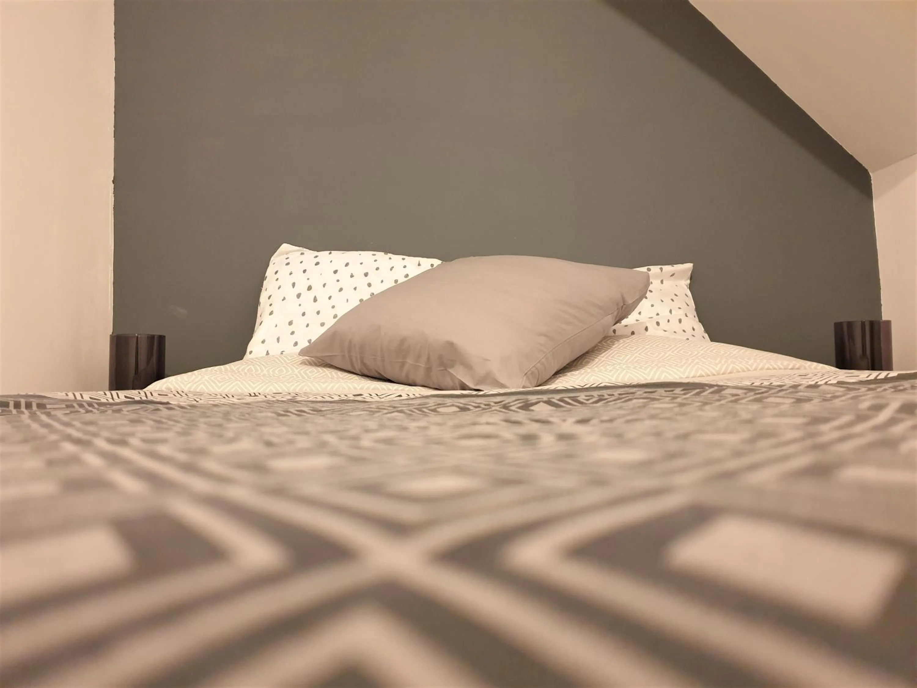 Property building, Bed in La graineterie89