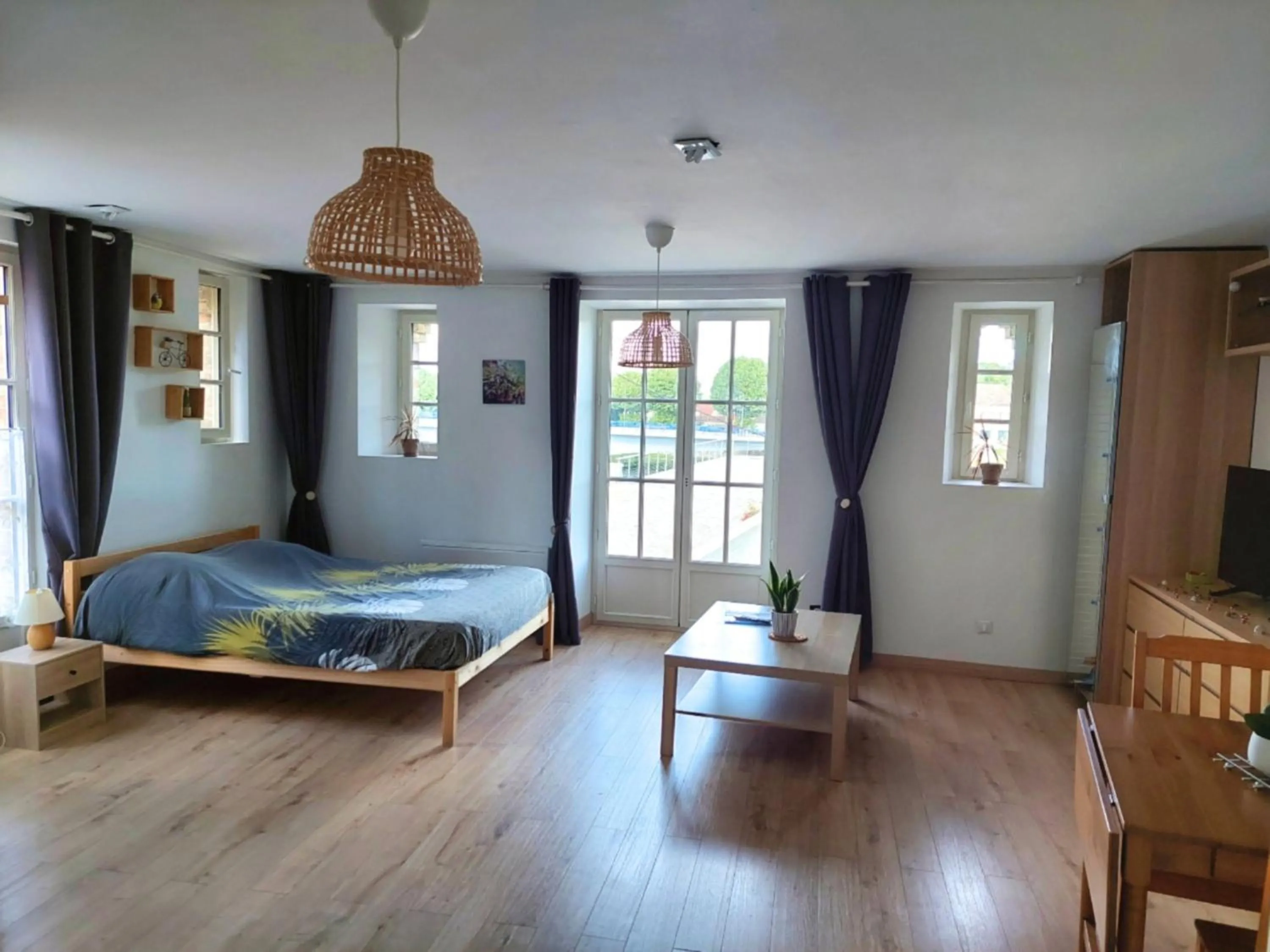 Living room, Bed in La graineterie89