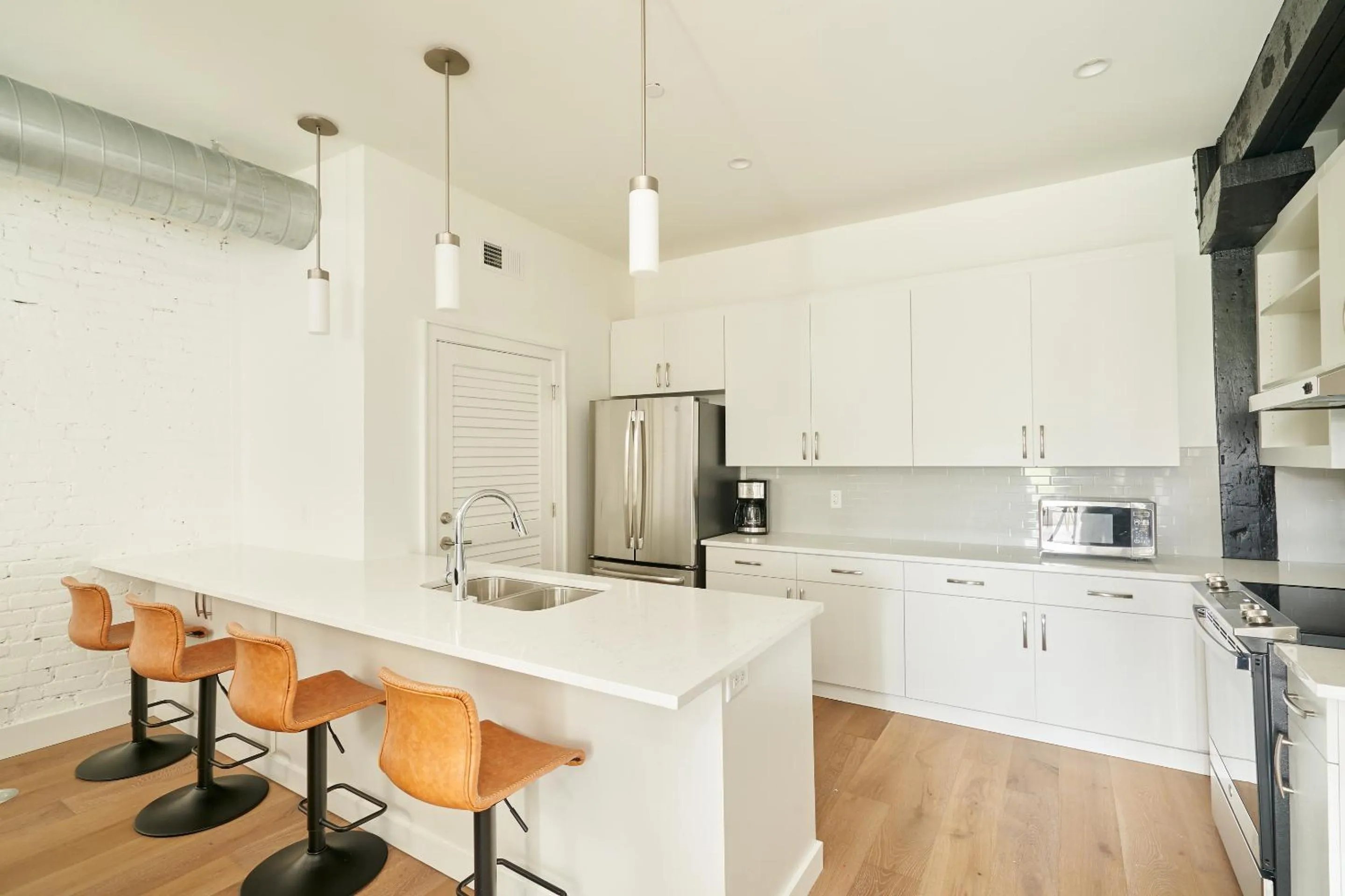 Living room in Sonder The Saddlery