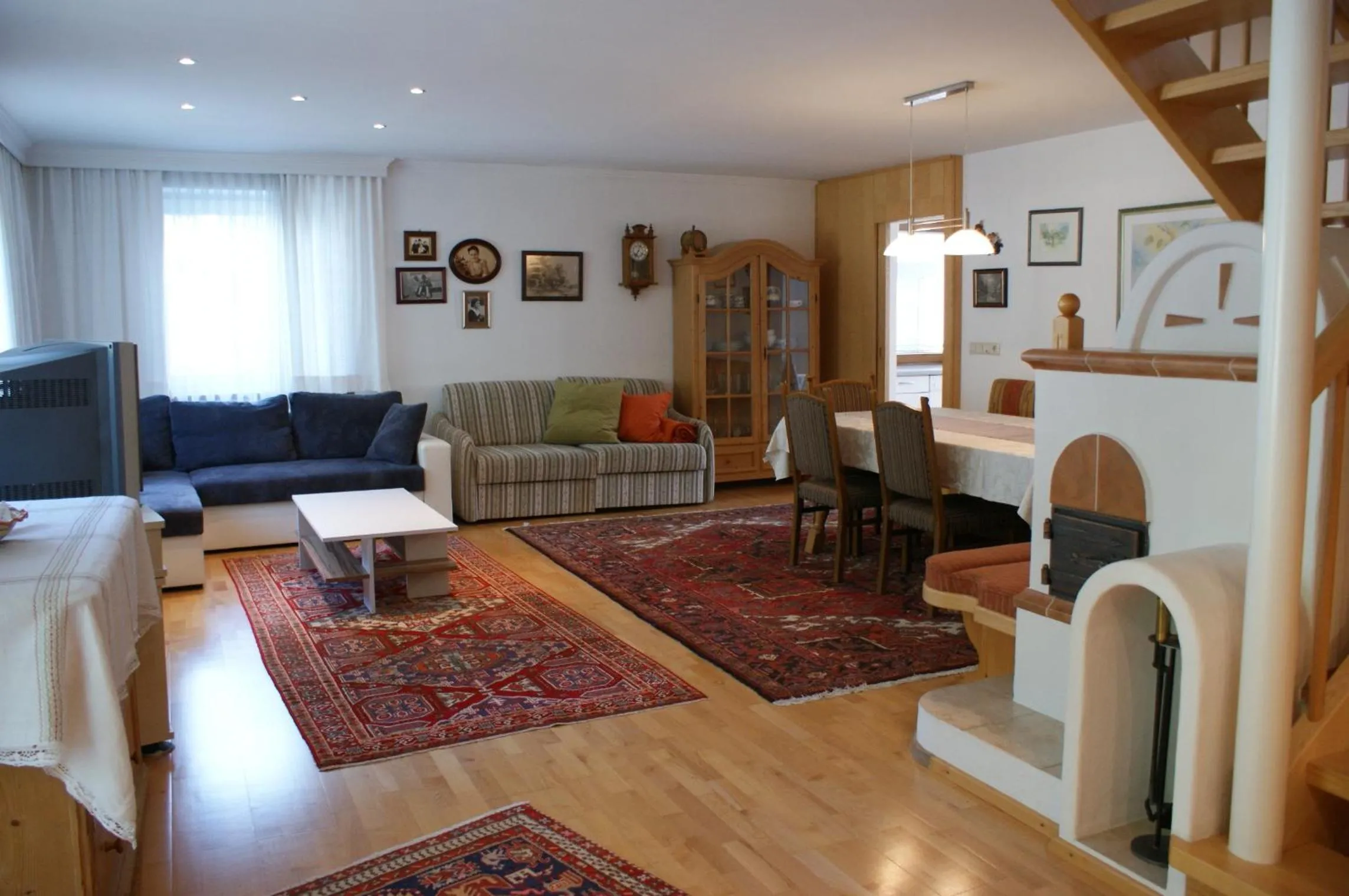 Seating area in Gredler
