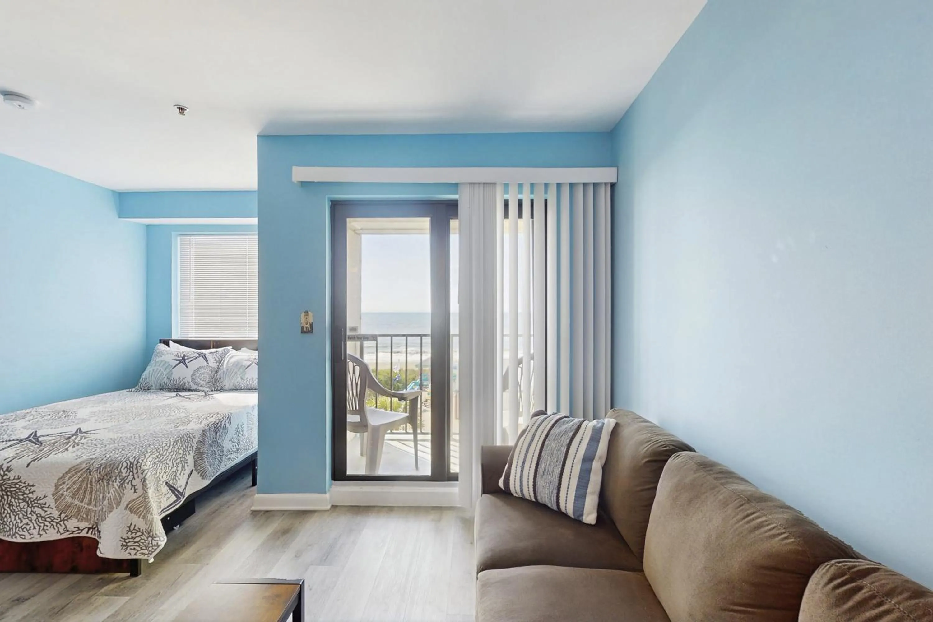 Bed in Myrtle Beach Resort