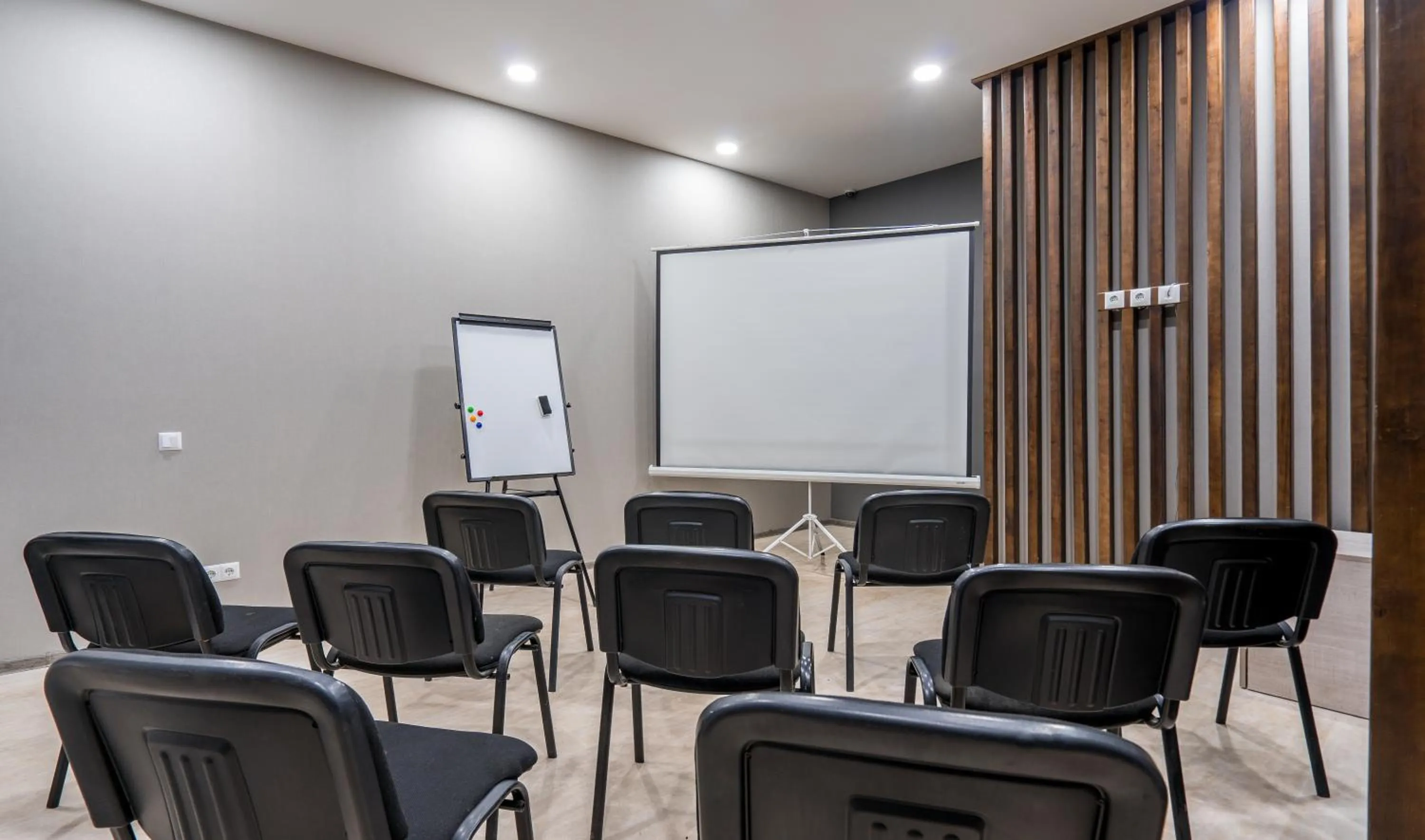 Hotel History • სასტუმრო ისტორია