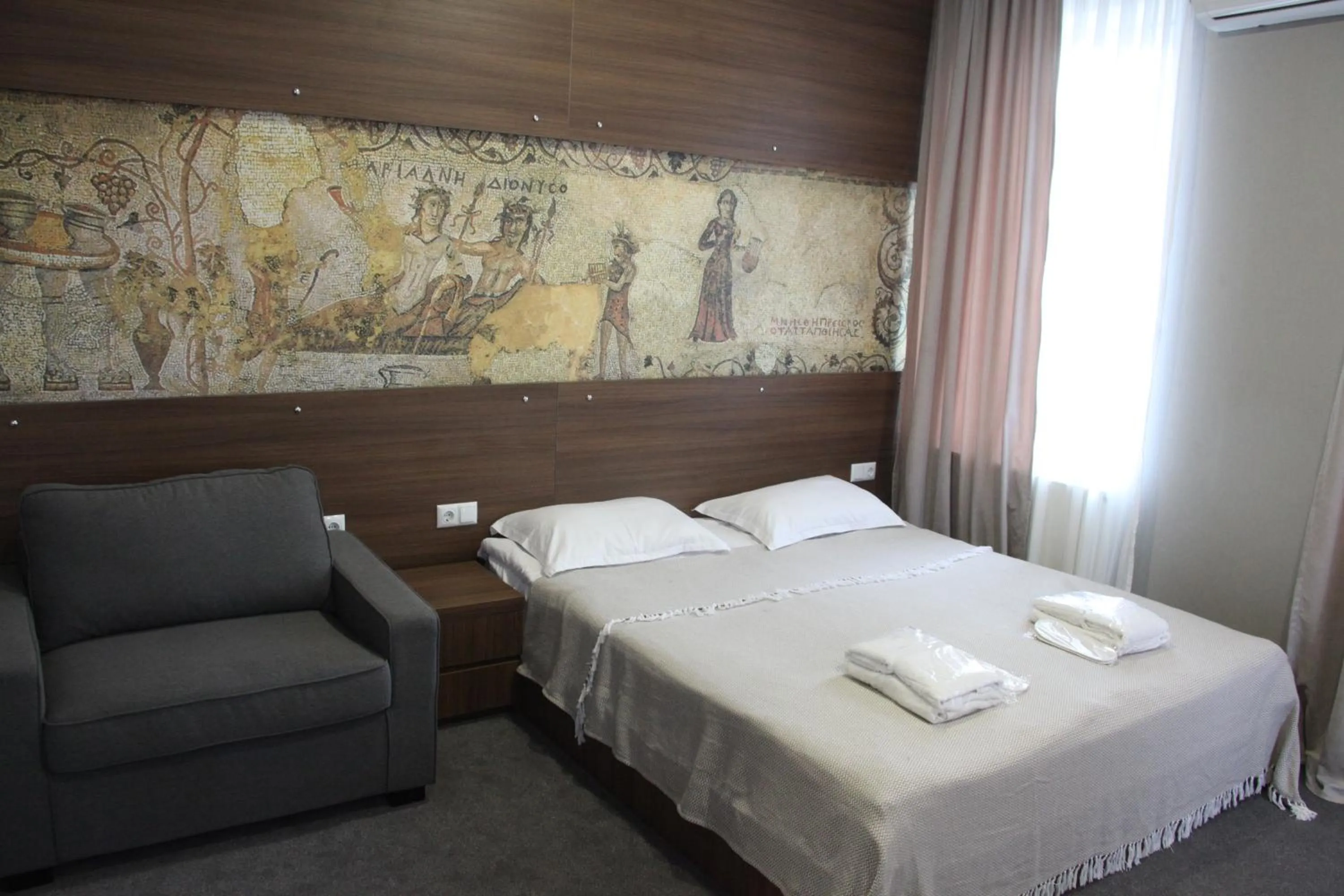 Bed in Hotel History • სასტუმრო ისტორია