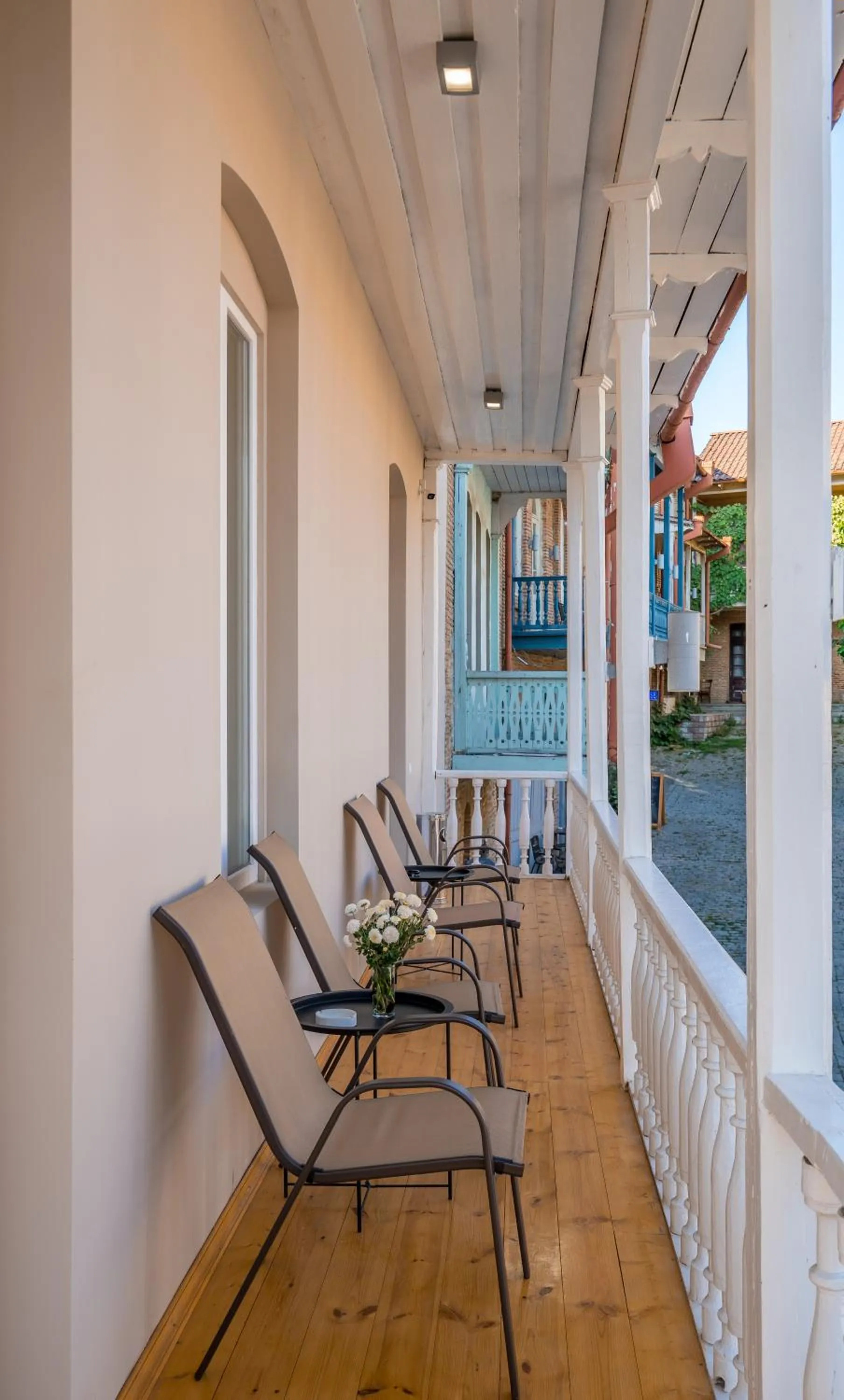 Hotel History • სასტუმრო ისტორია