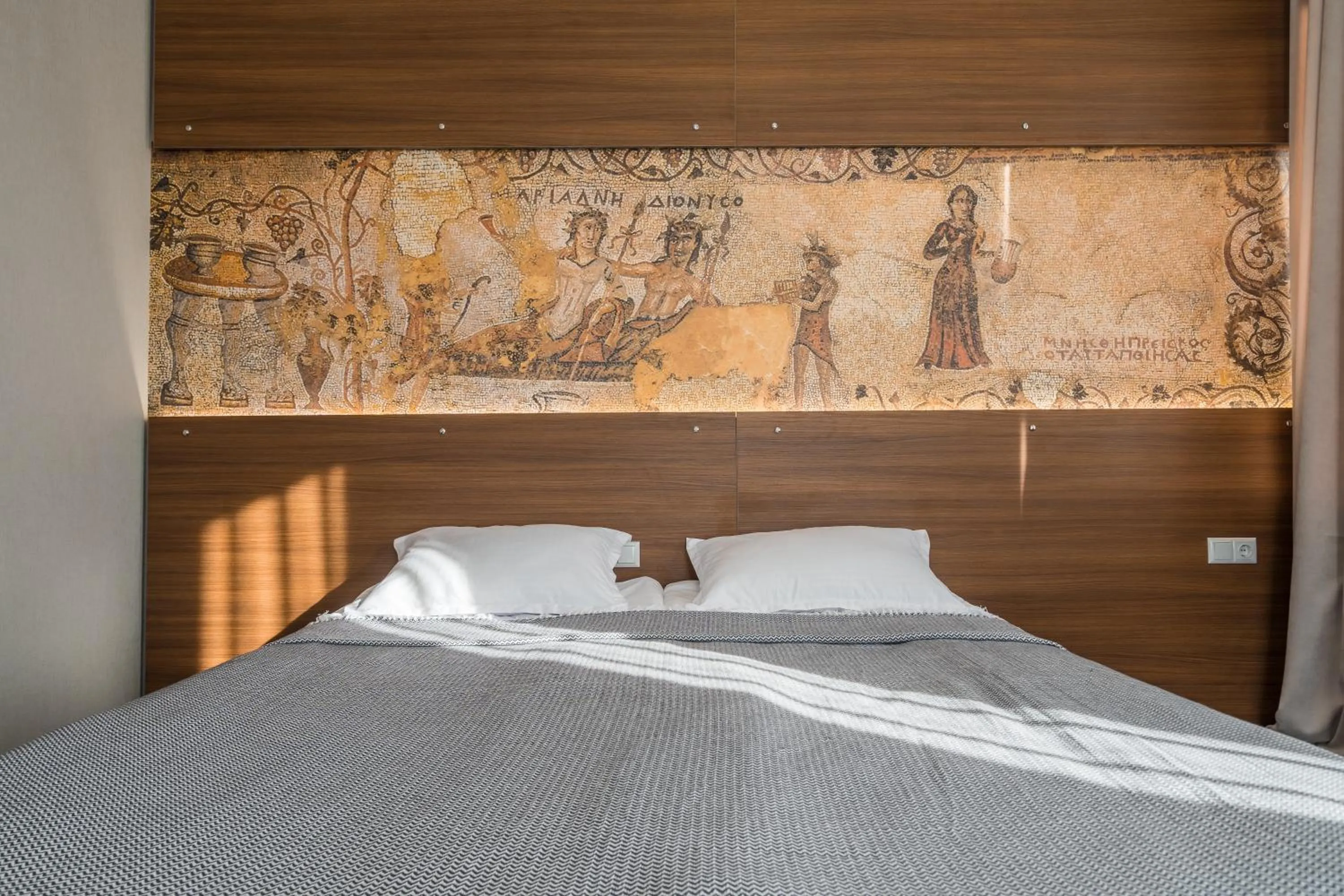 Bed in Hotel History • სასტუმრო ისტორია