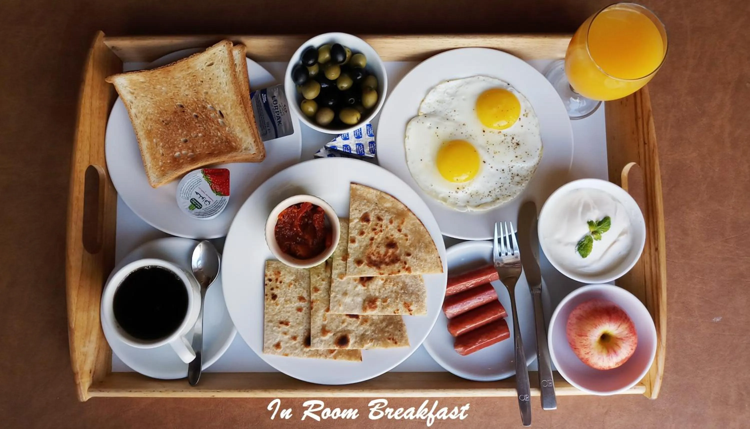 Food in Oriental Palace Hotel