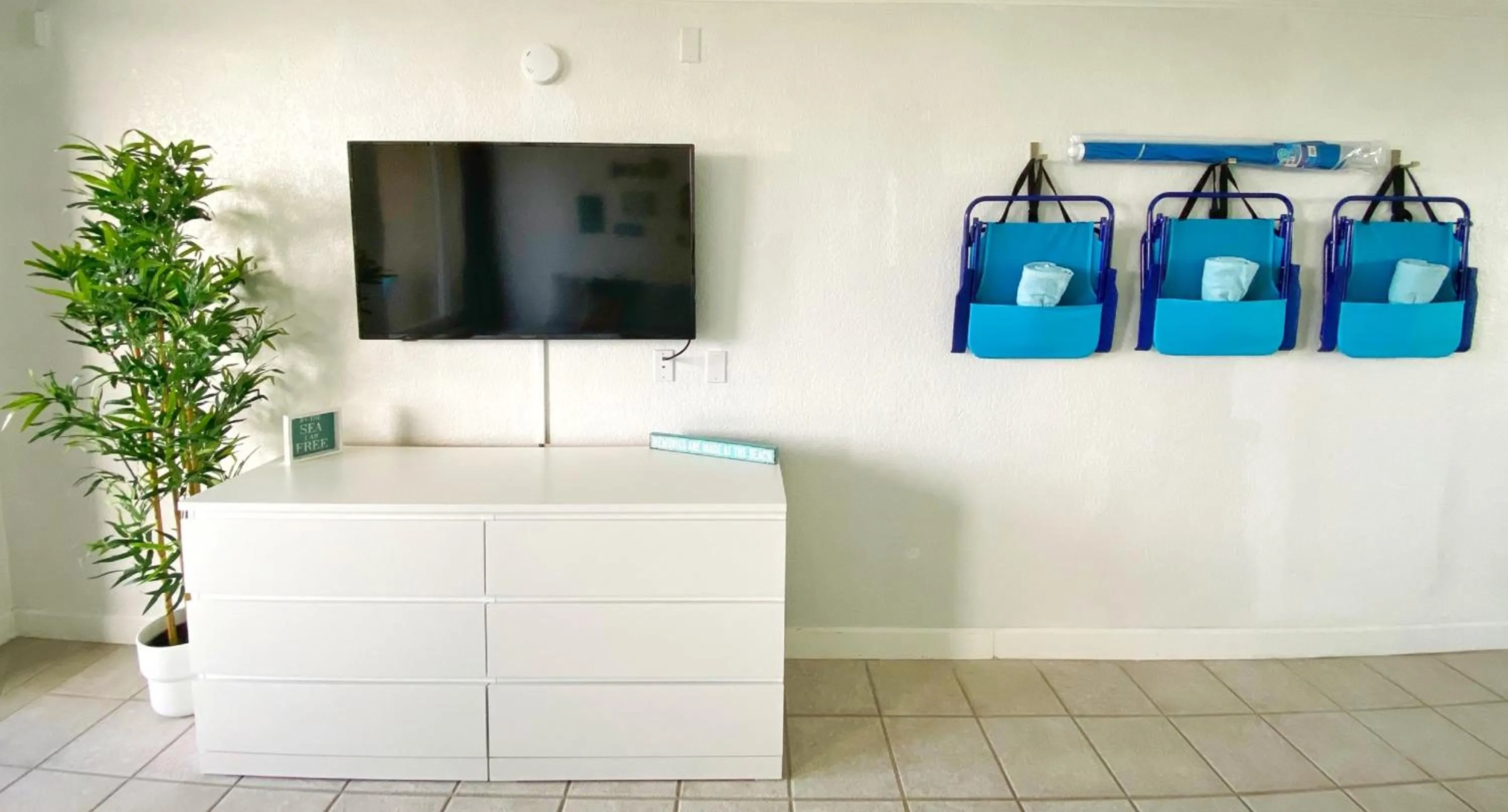 Pirates Cove Resort Studios!