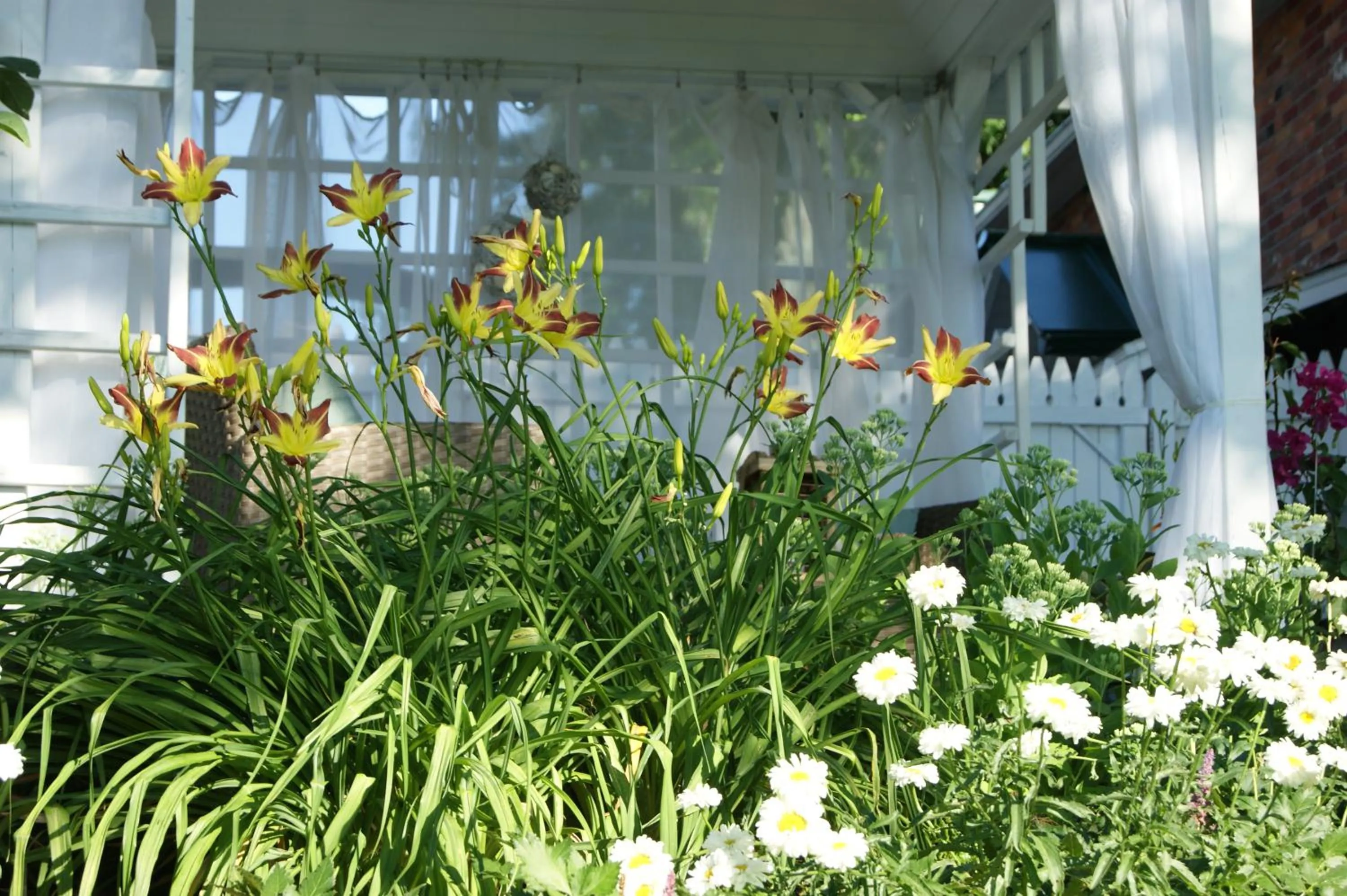 Decorative detail in La Belle aux Berges