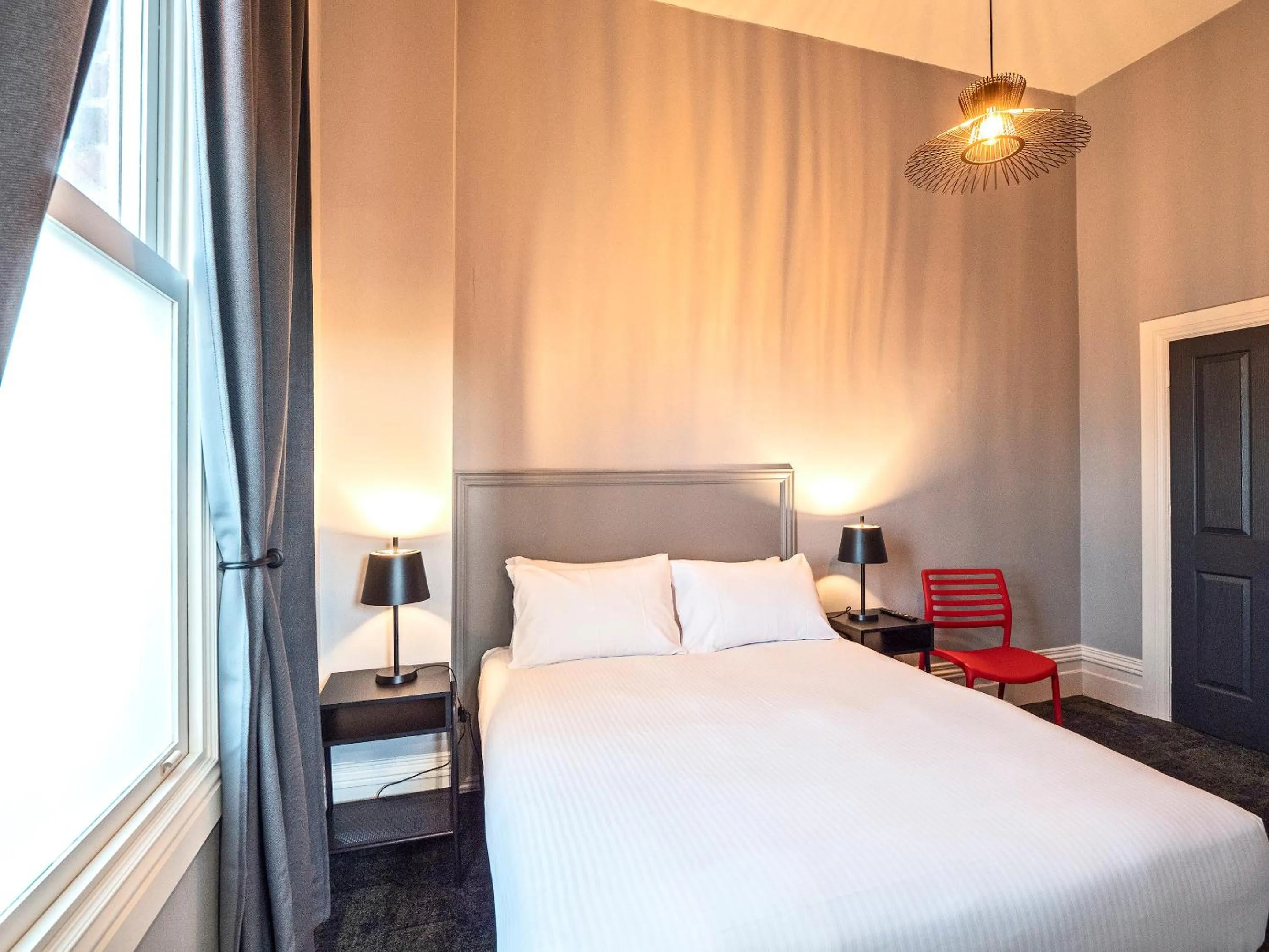 Photo of the whole room, Bed in Telegraph Hotel Numurkah