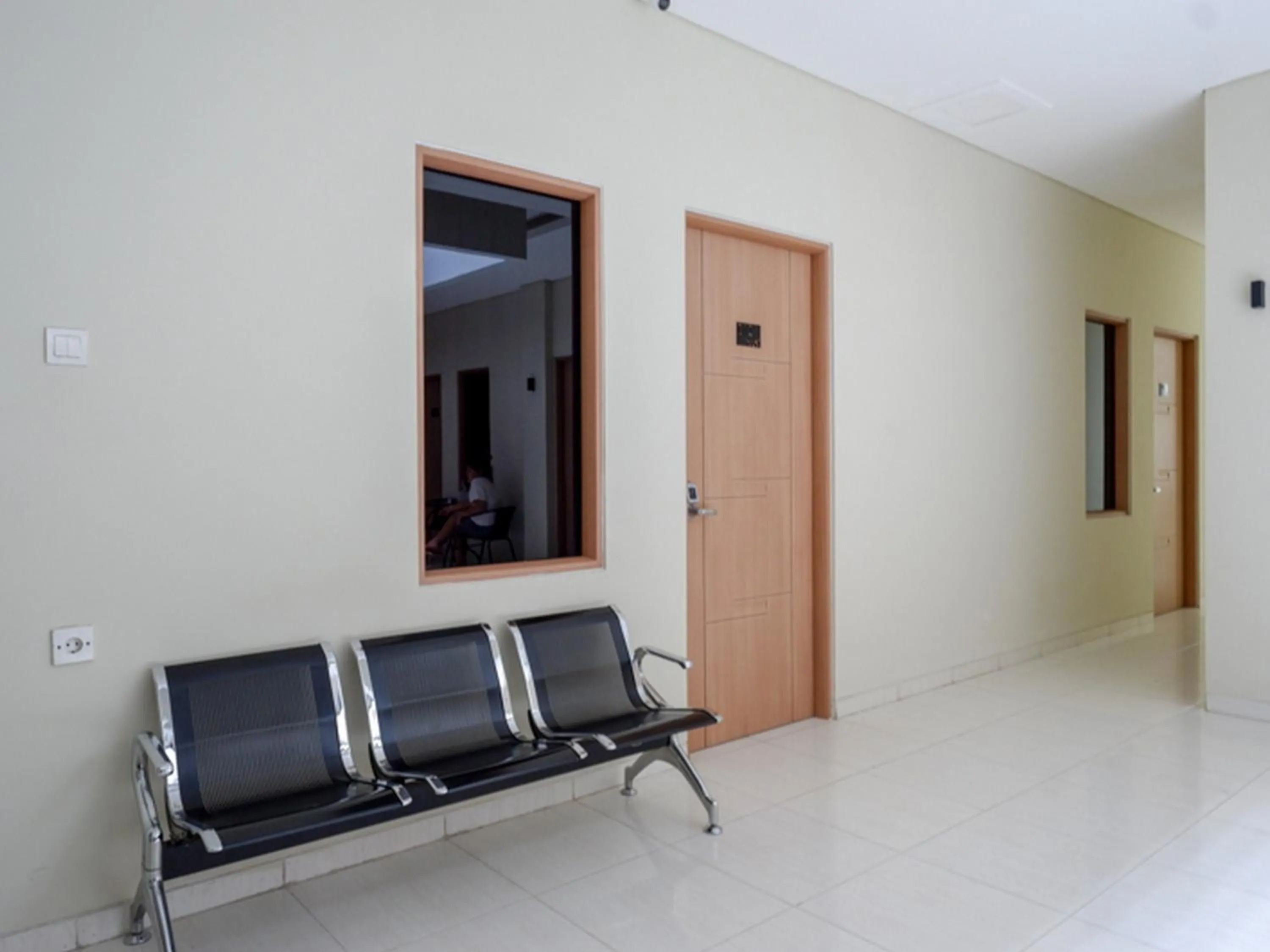 RedDoorz near Exit Tol Banyumanik 2