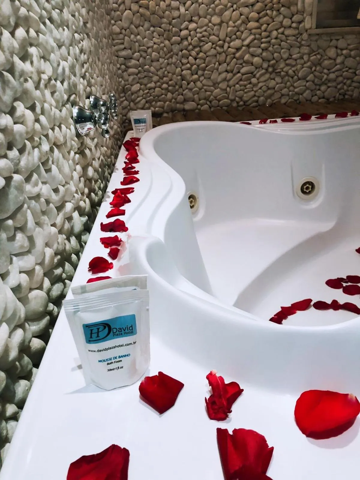 Decorative detail in David Plaza Hotel