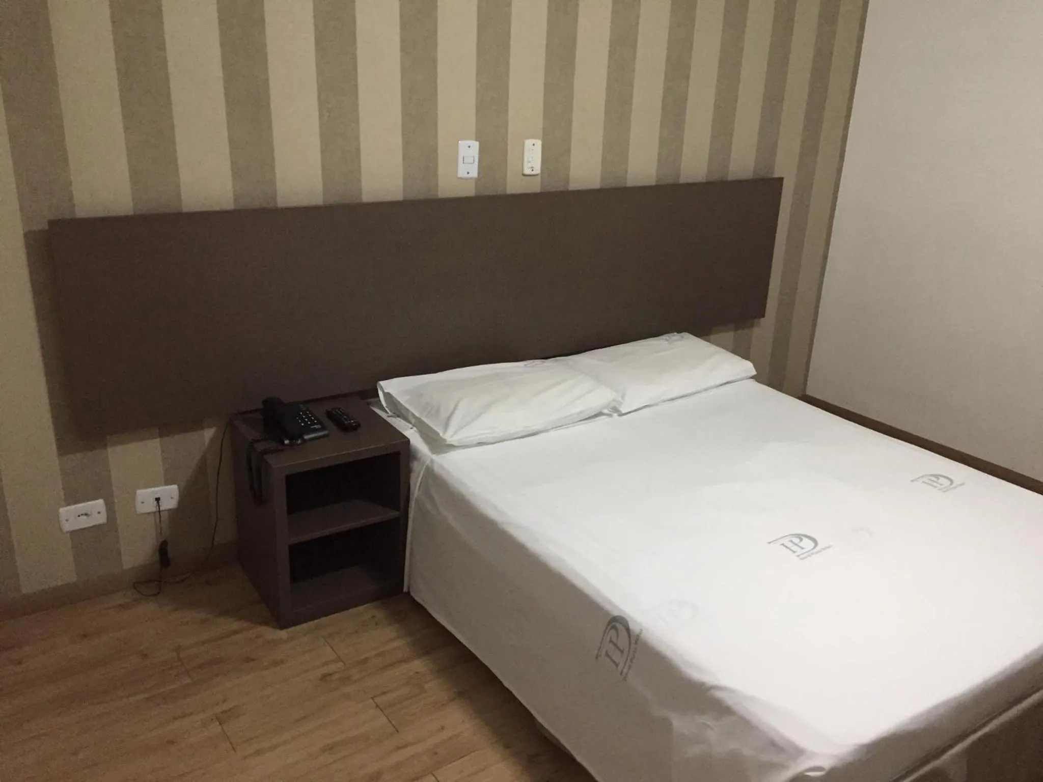 Photo of the whole room, Bed in David Plaza Hotel