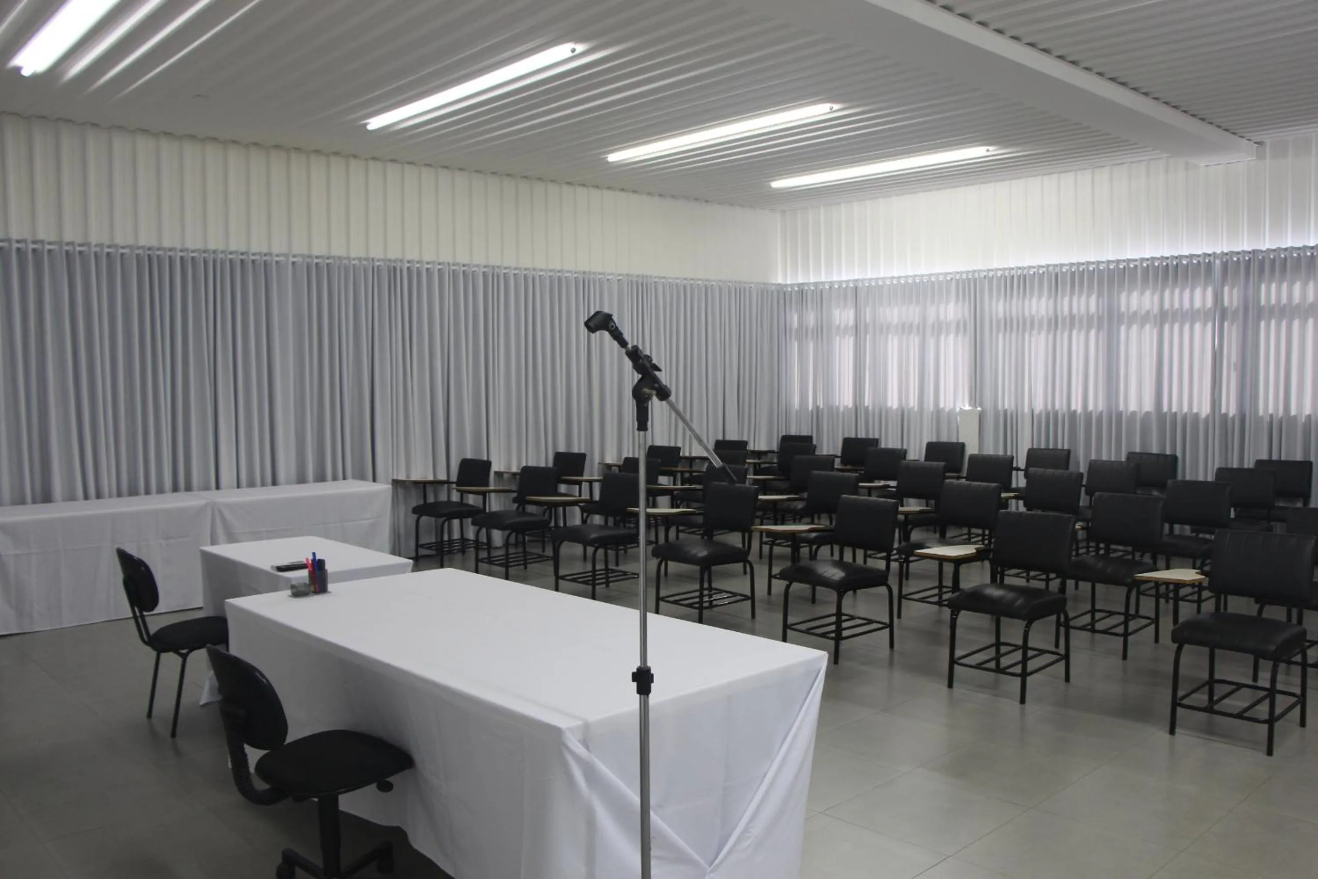 Meeting/conference room in David Plaza Hotel