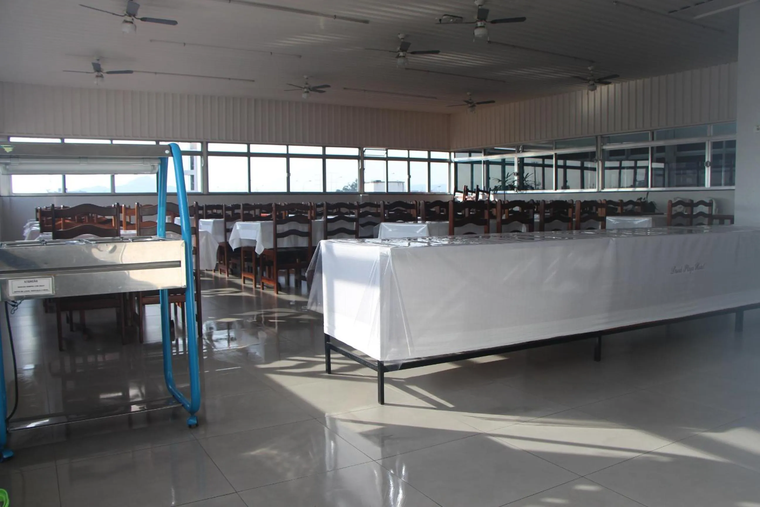 Restaurant/places to eat in David Plaza Hotel