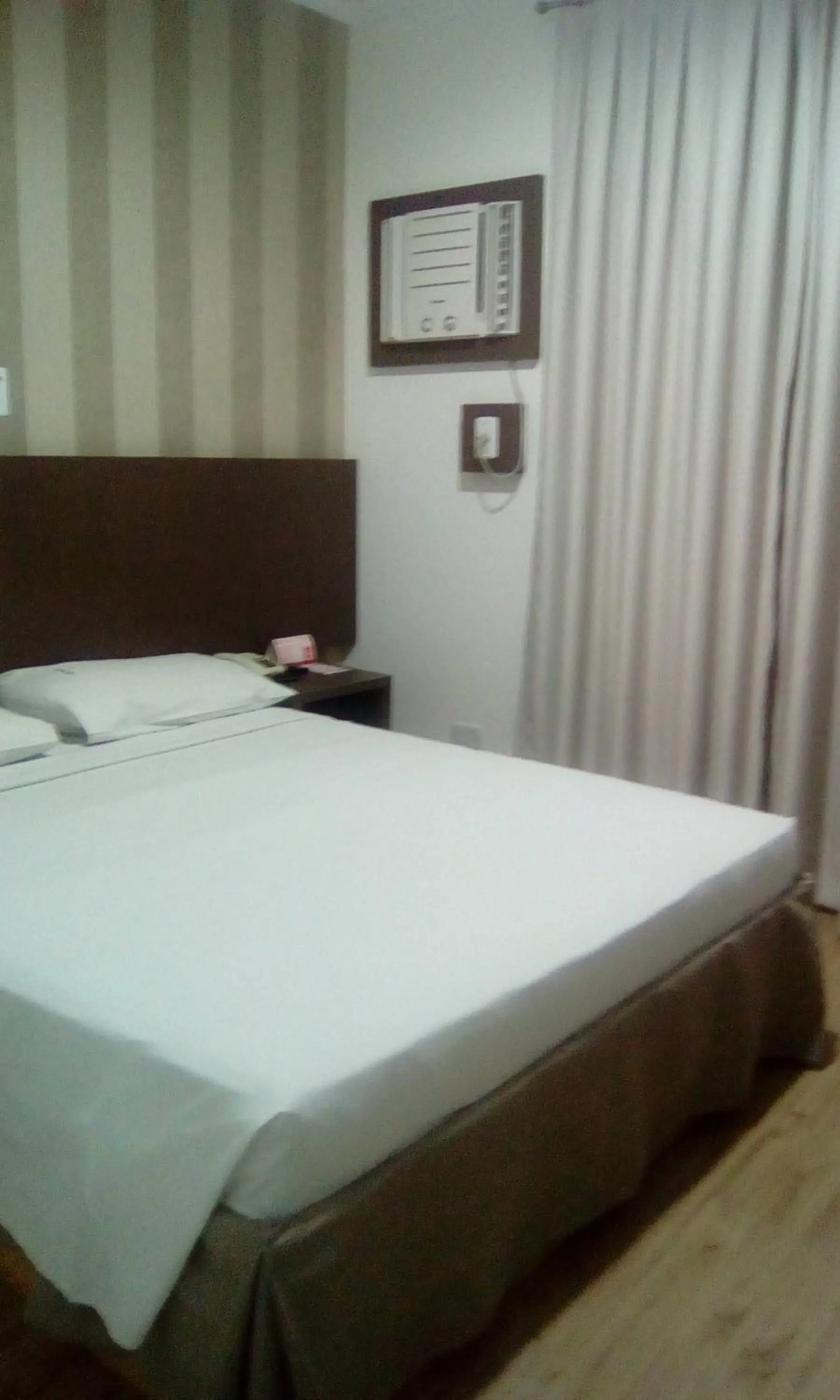 Photo of the whole room, Bed in David Plaza Hotel