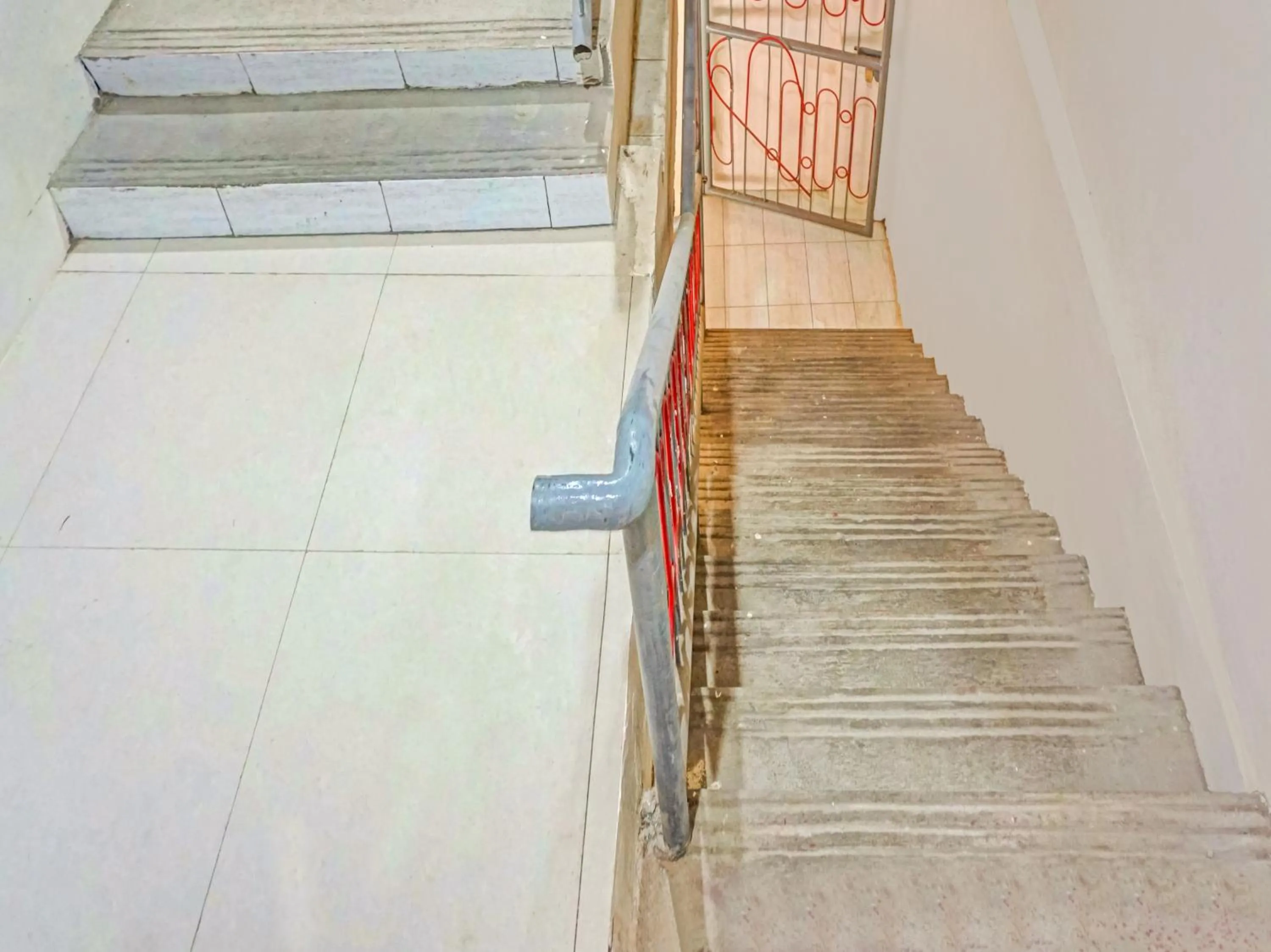 Area and facilities in RedDoorz at Jalan Somba Opu Losari