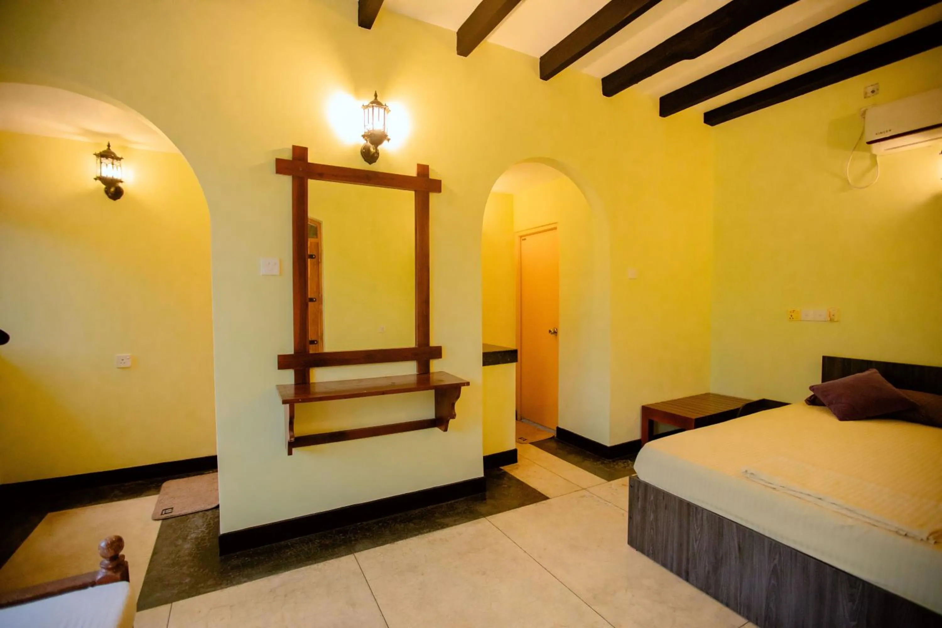 Property building, Bed in Yala River Face Inn