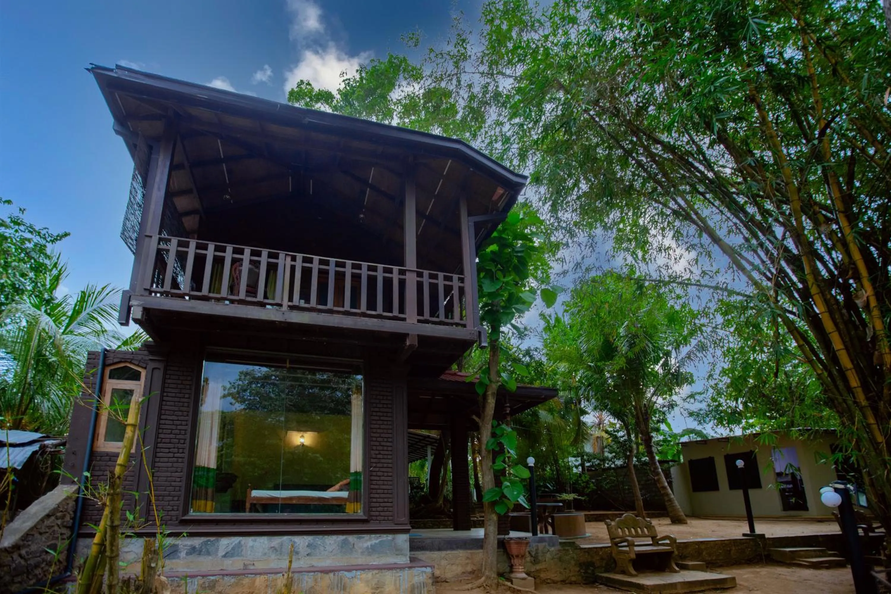 Property building in Yala River Face Inn