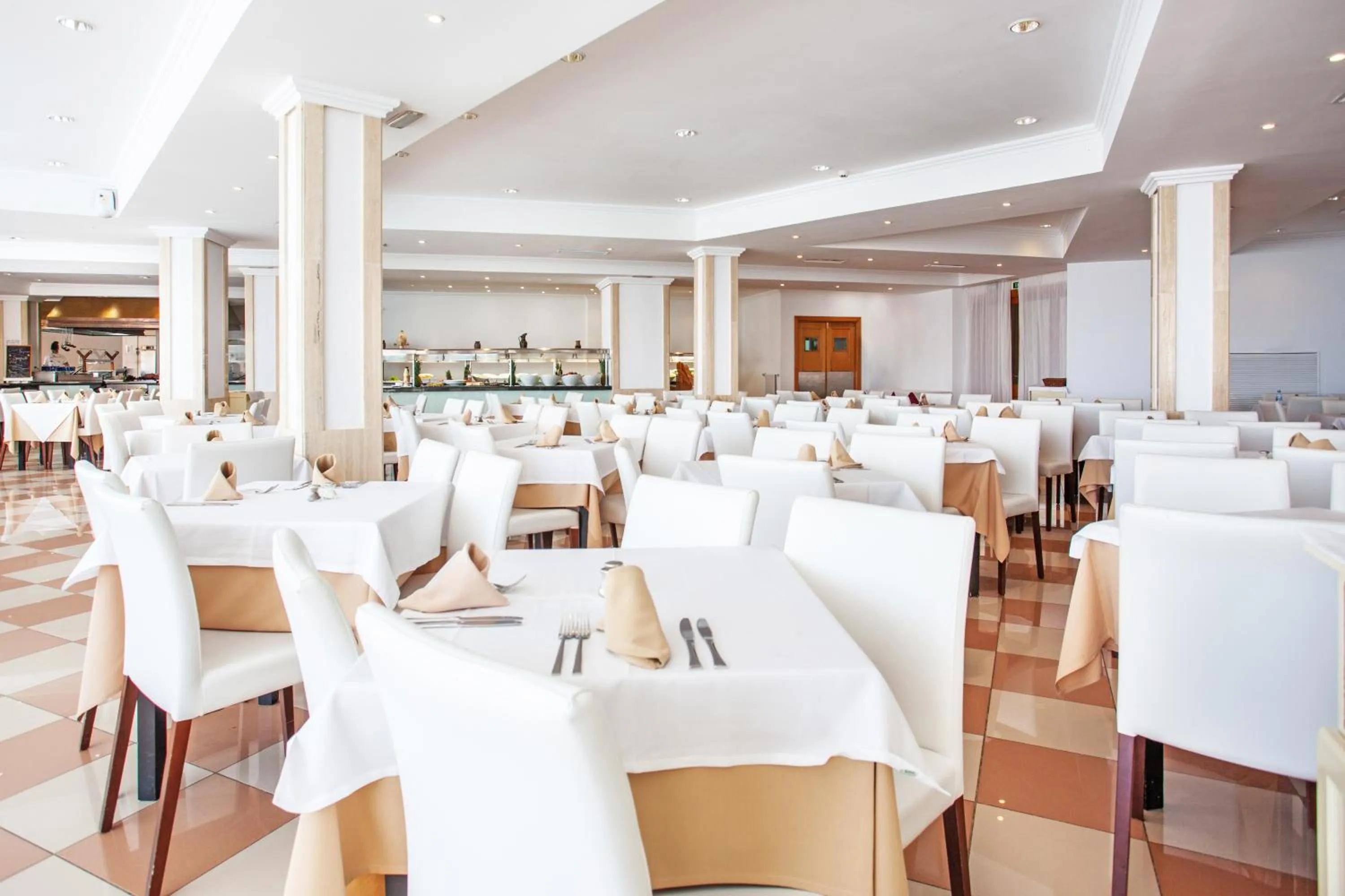 Breakfast in Grupotel Imperio Playa