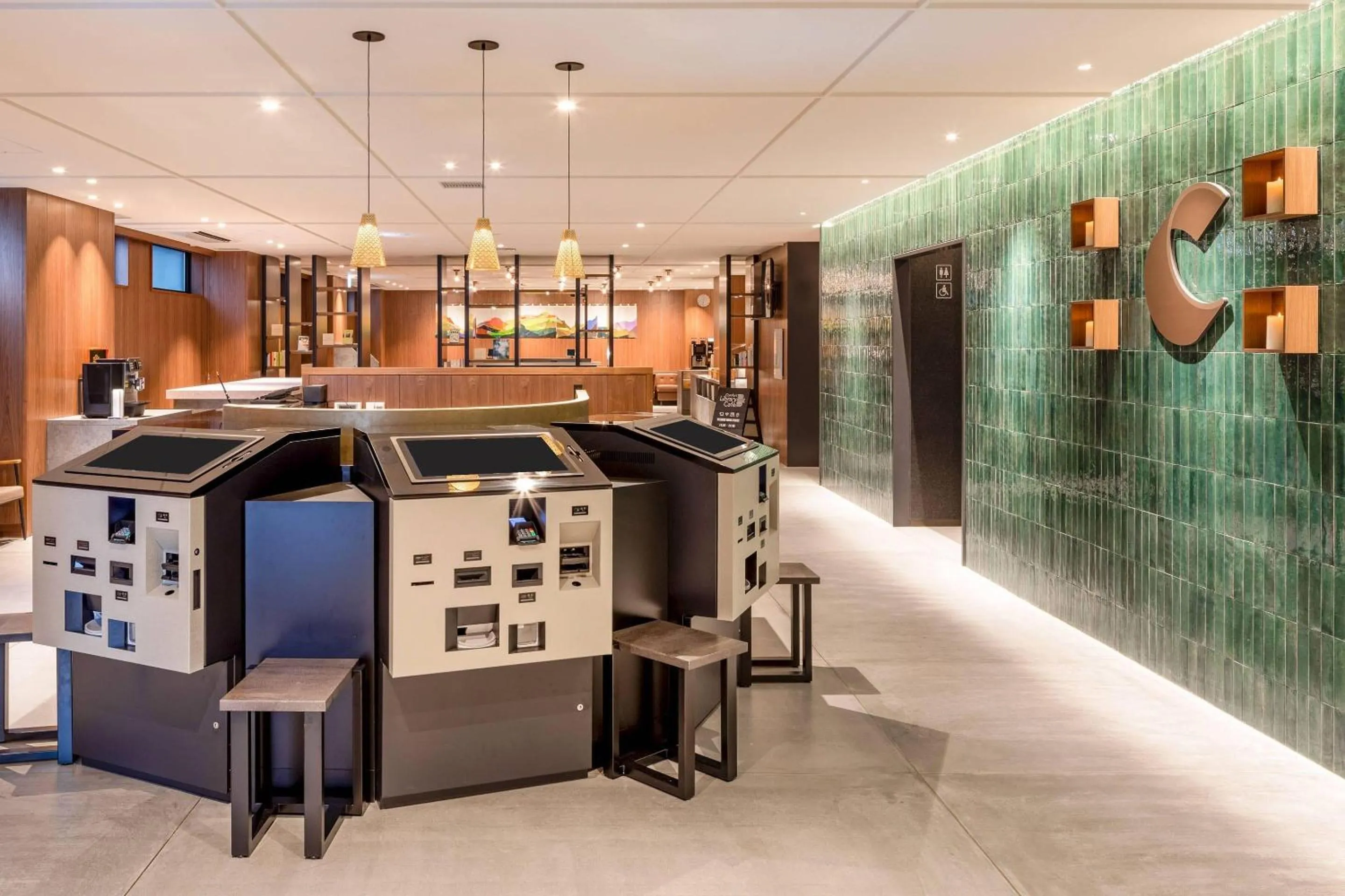 Lobby or reception in Comfort Hotel Kyoto Horikawagojo