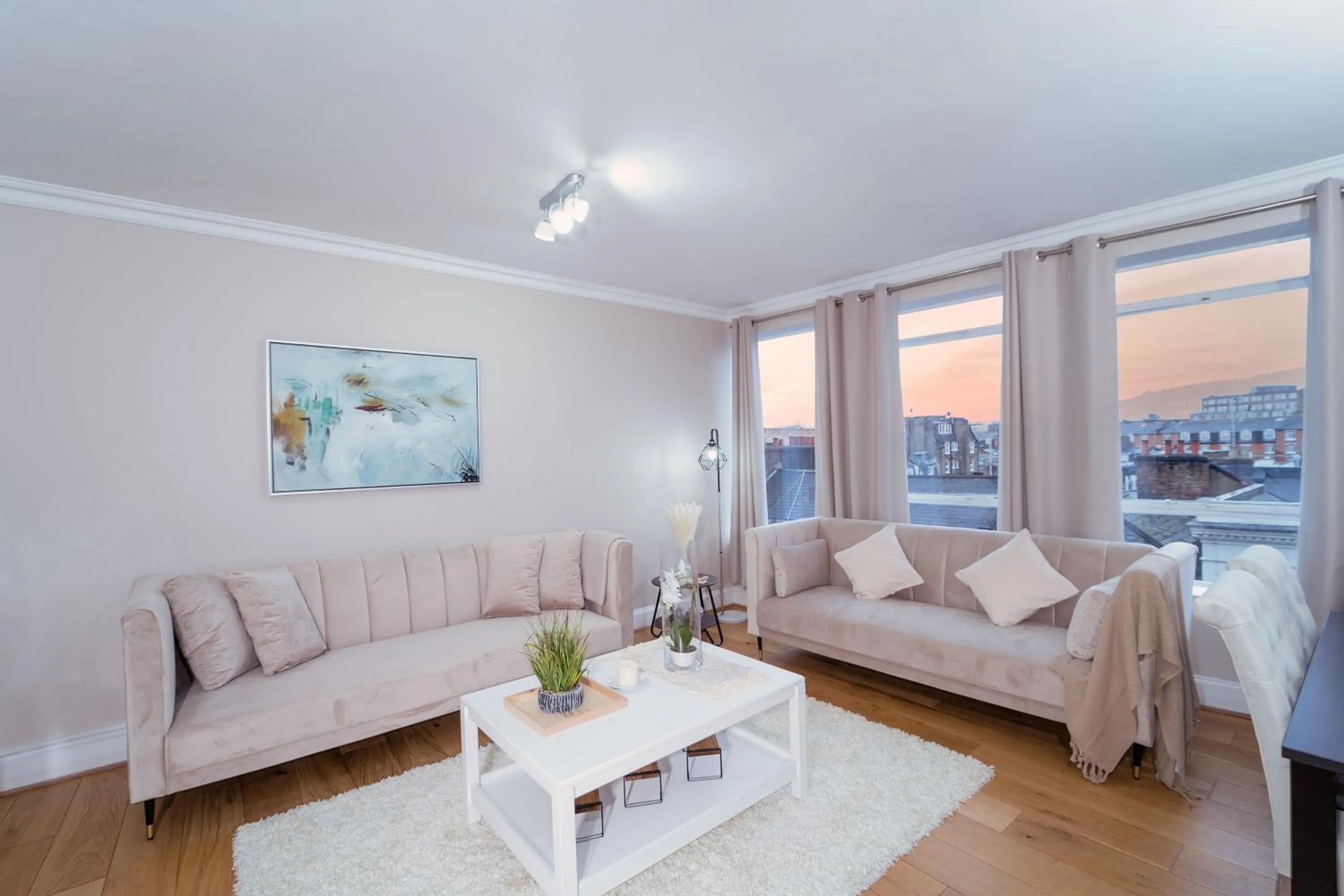 Living room in Park Lane Apartments Crawford Place