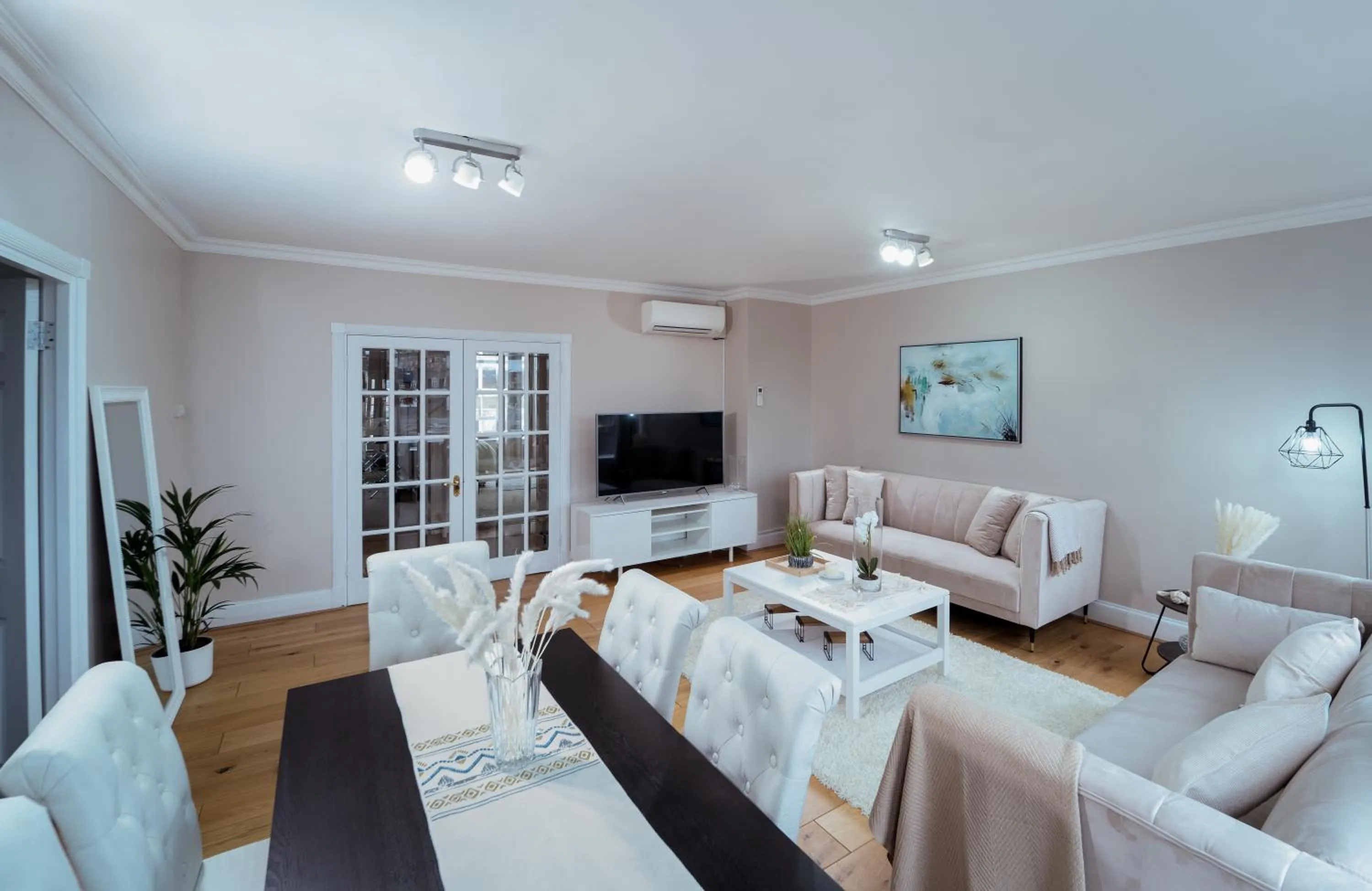 Living room in Park Lane Apartments Crawford Place