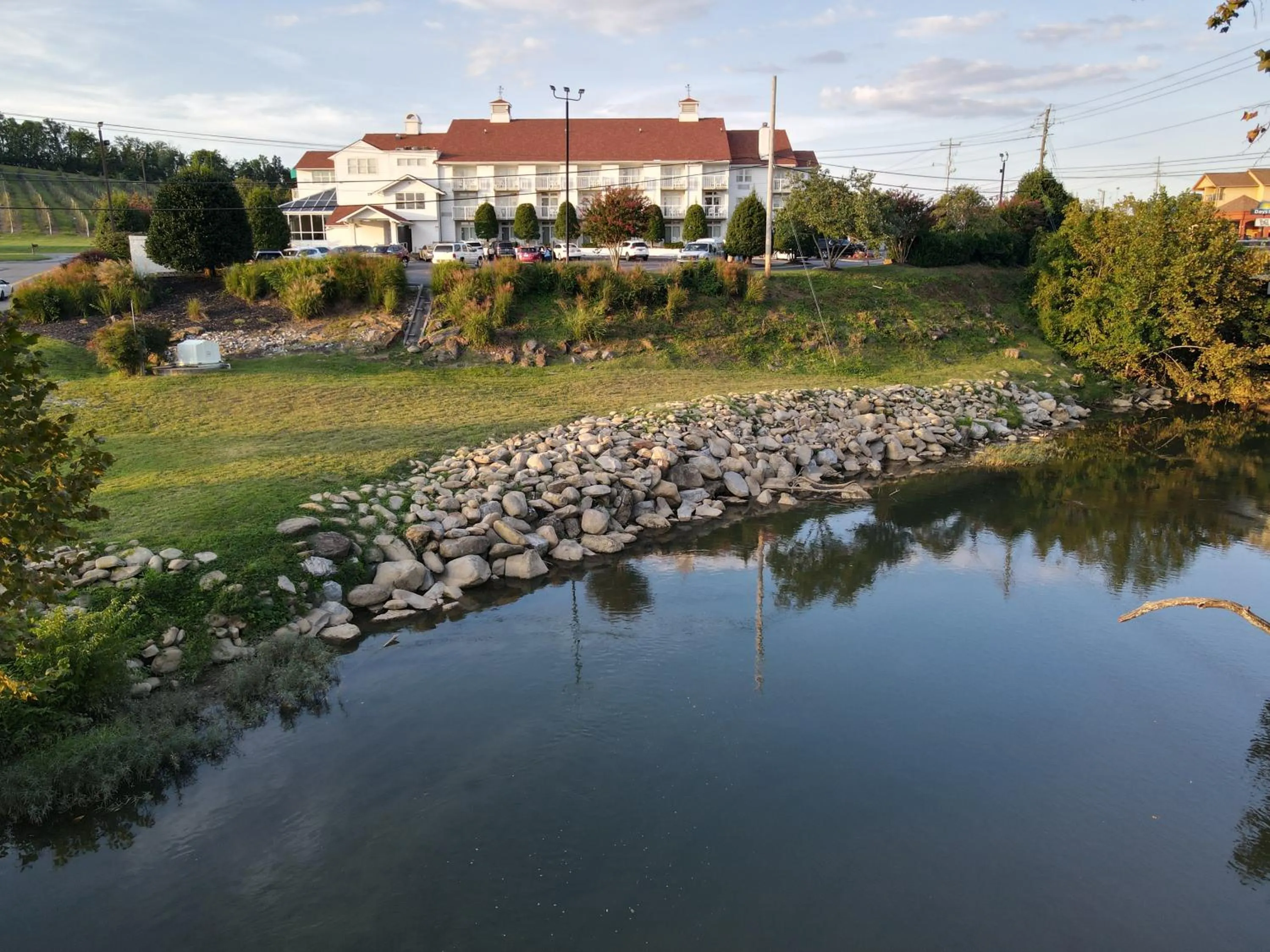 Property building in The Inn at Apple Valley, an Ascend Collection Hotel