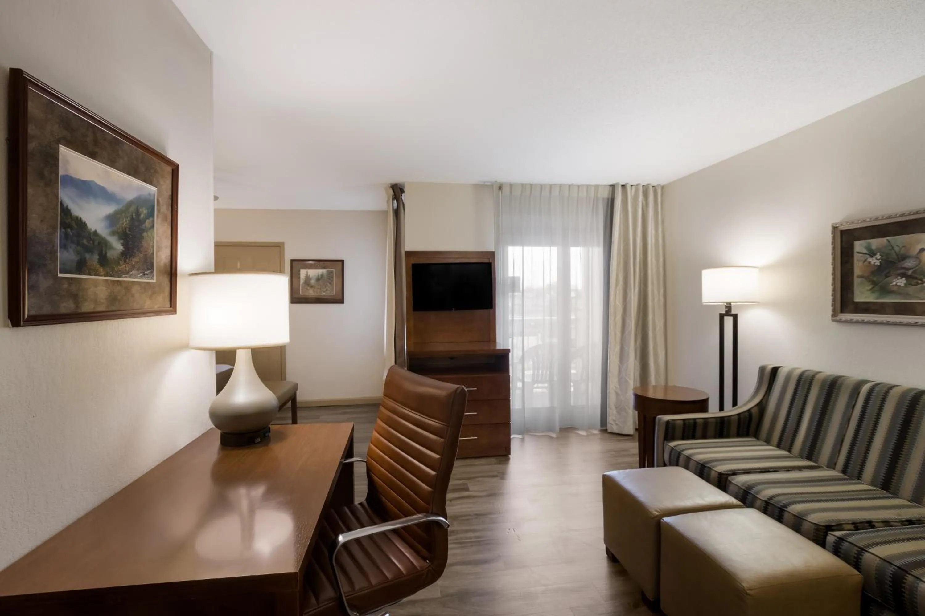 Seating area in The Inn at Apple Valley, an Ascend Collection Hotel