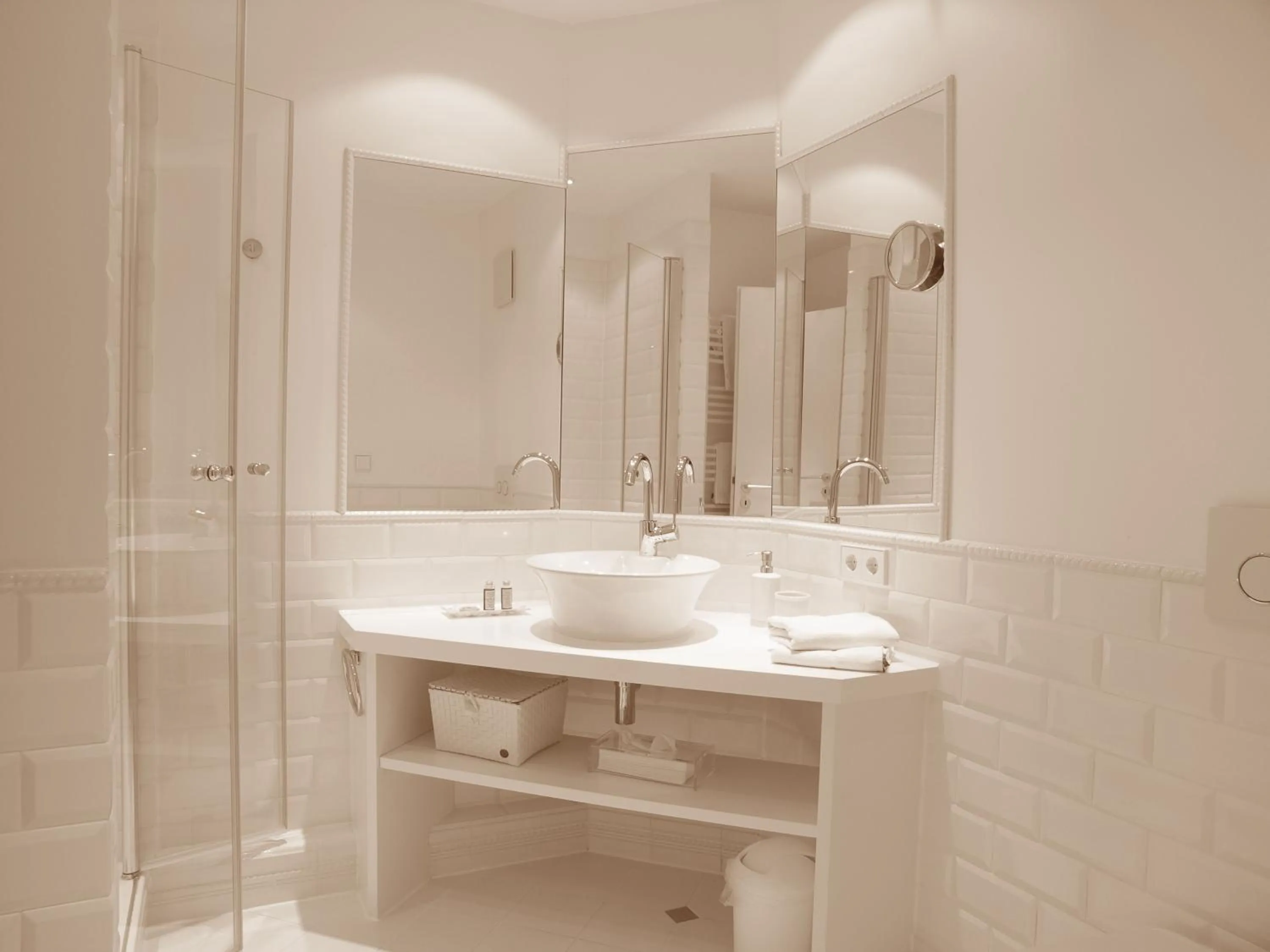 Bathroom in Hotel & Restaurant Sonne